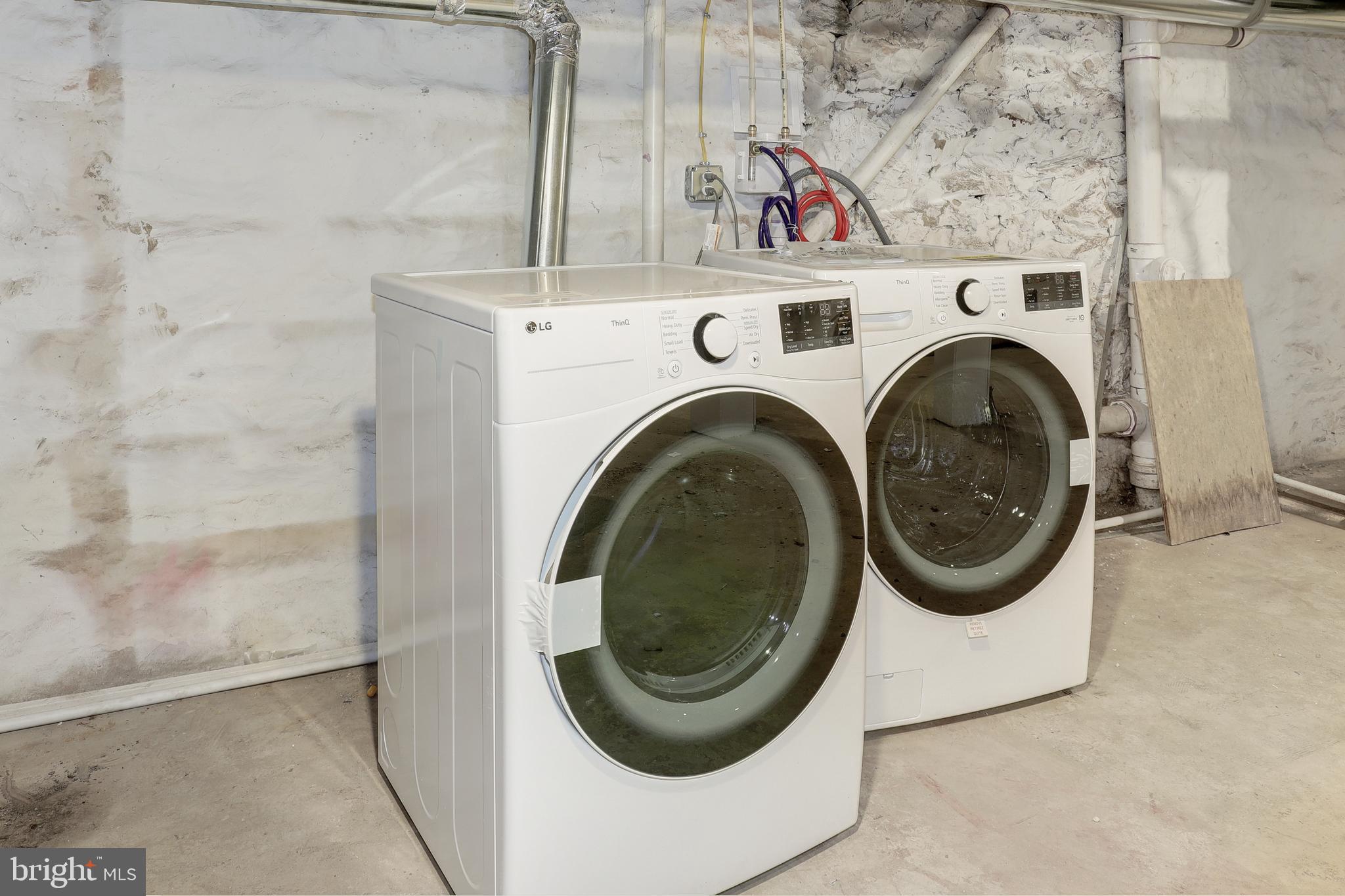 OAKENSHAWE - Residential