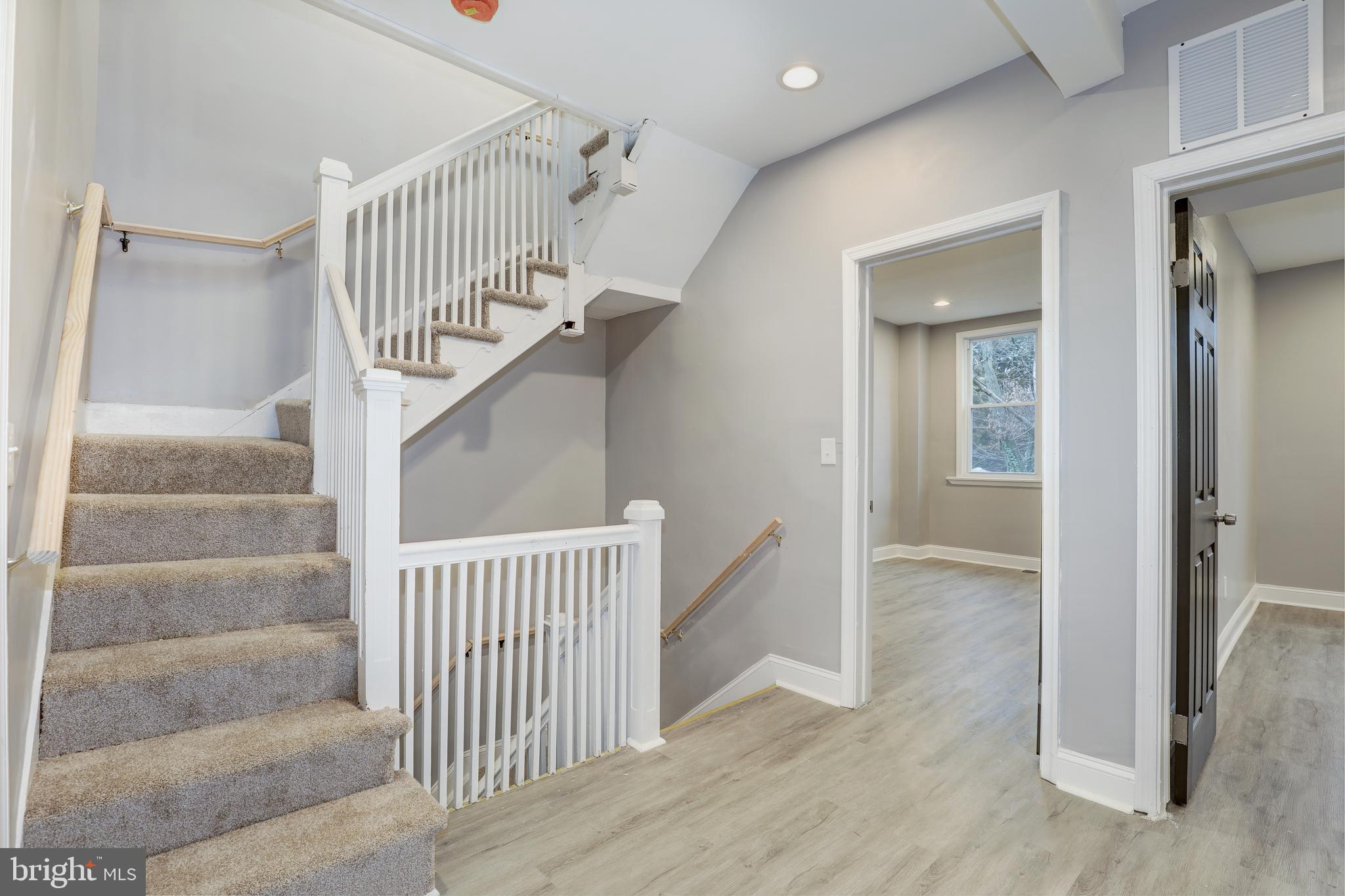 OAKENSHAWE - Residential