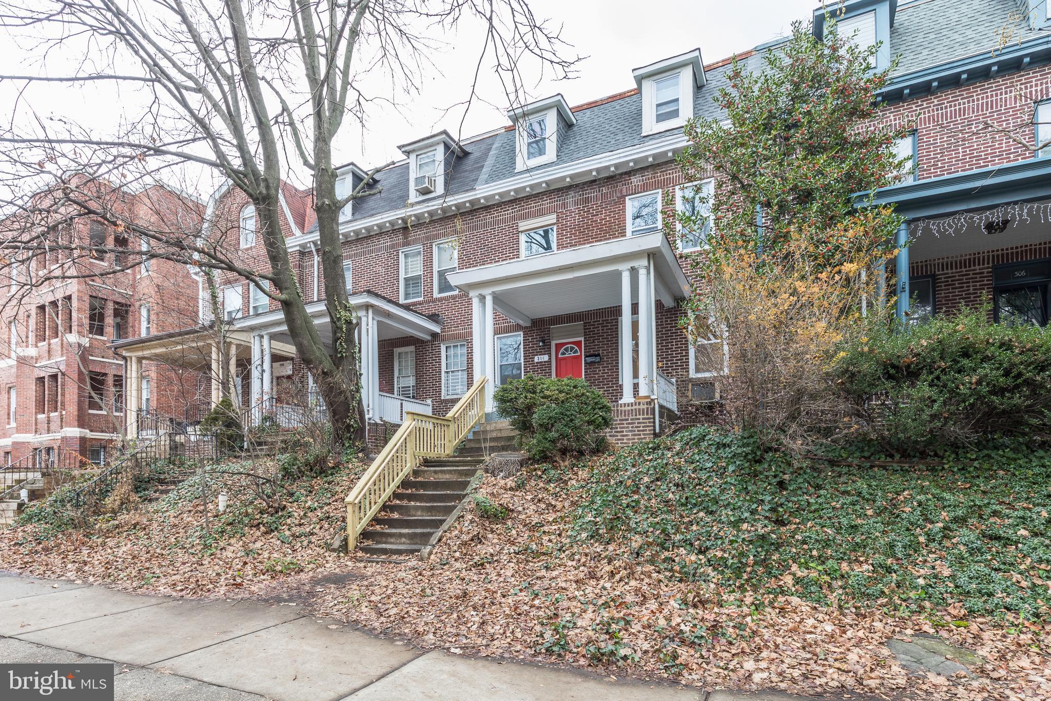 OAKENSHAWE - Residential