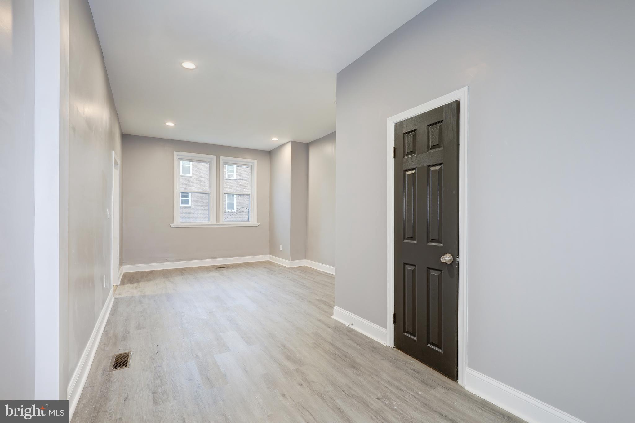 OAKENSHAWE - Residential