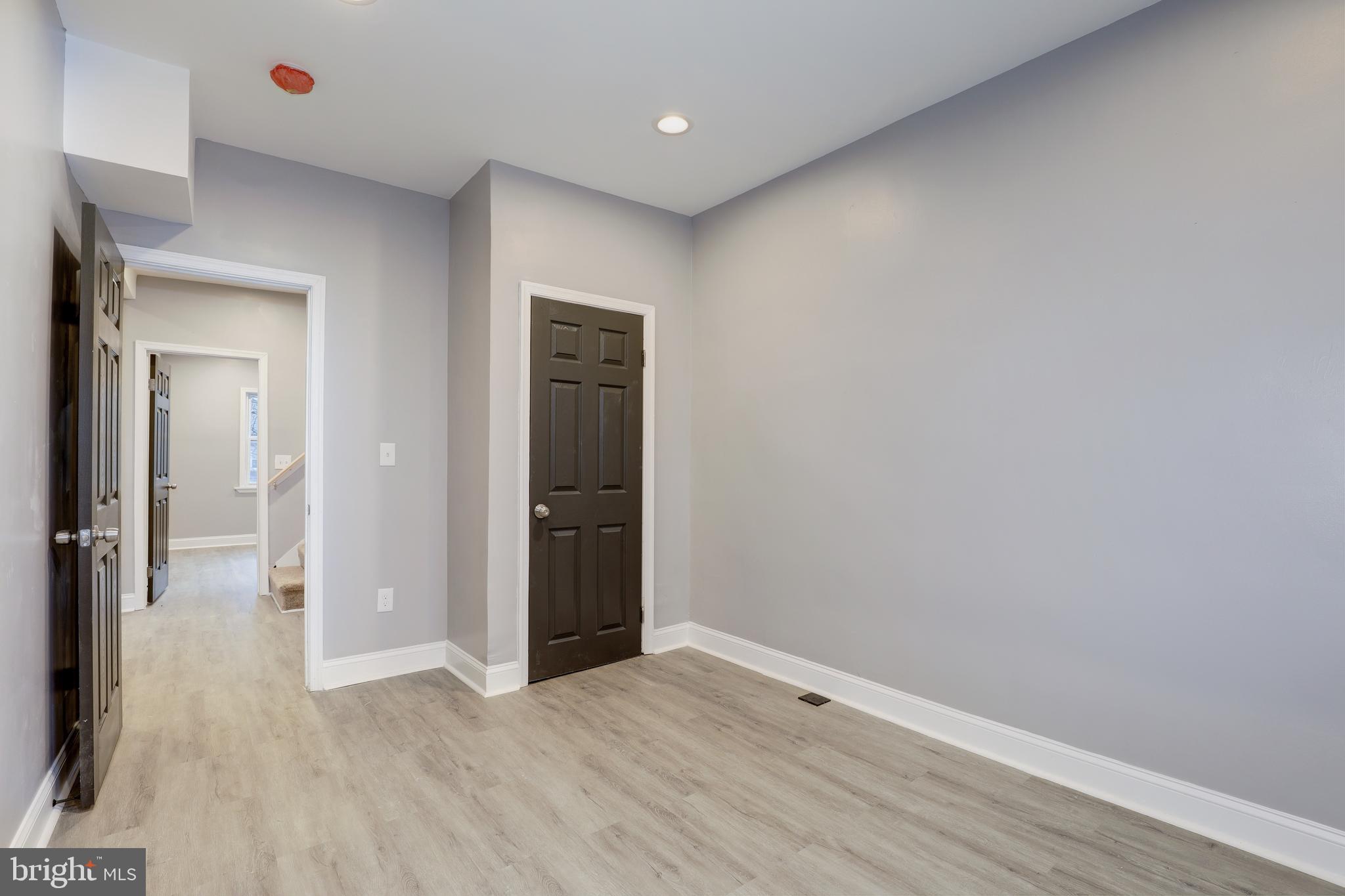 OAKENSHAWE - Residential