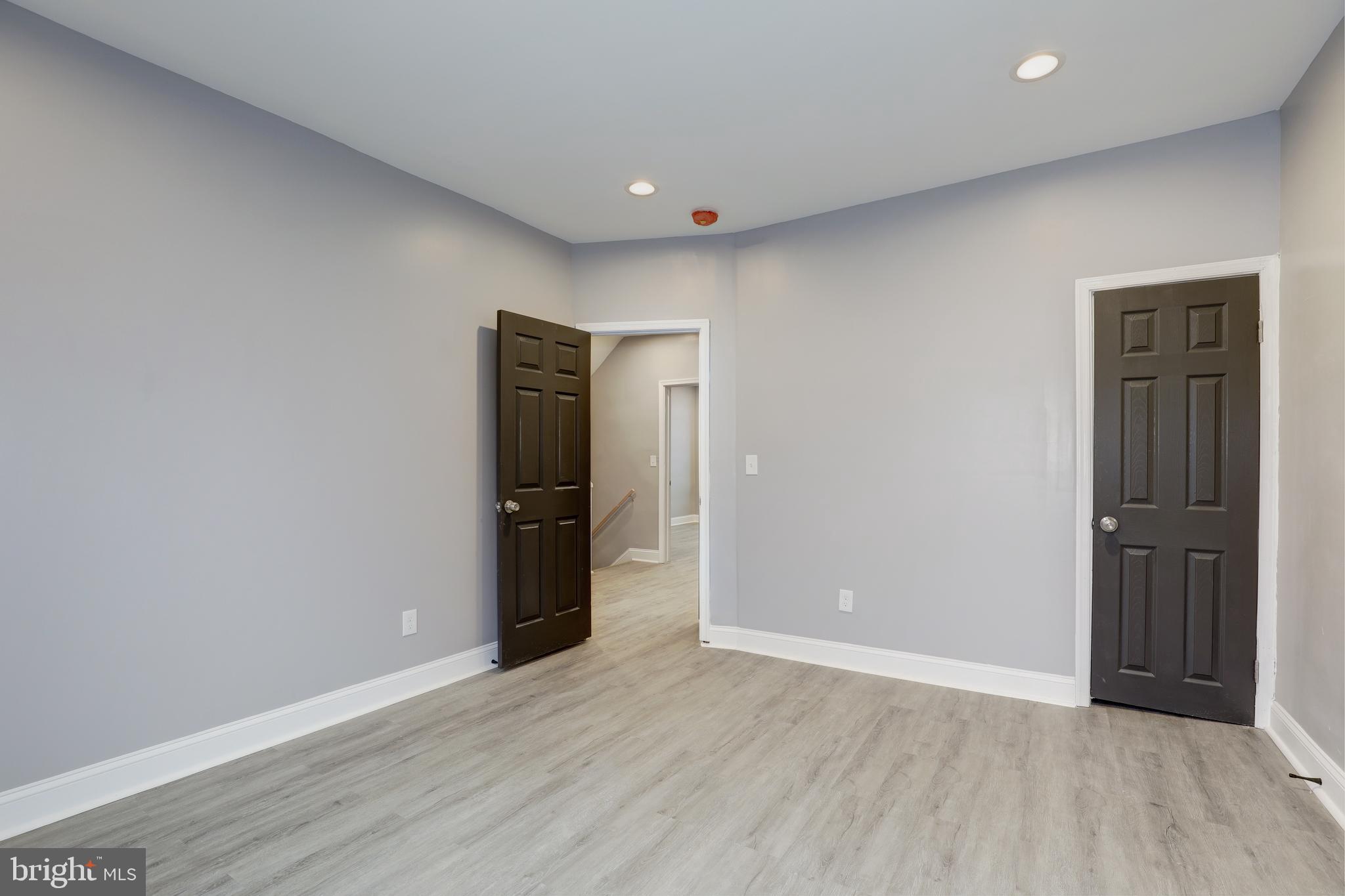 OAKENSHAWE - Residential