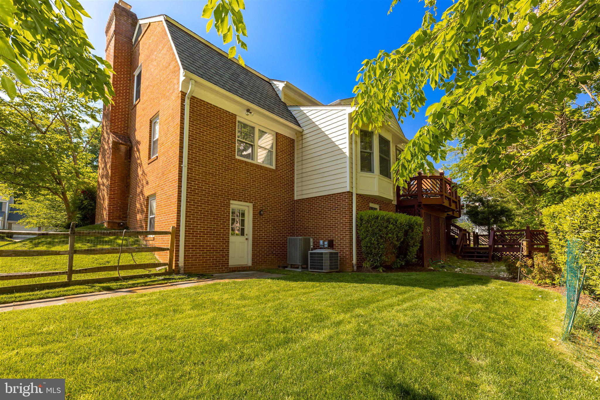 RIVER FALLS - Residential