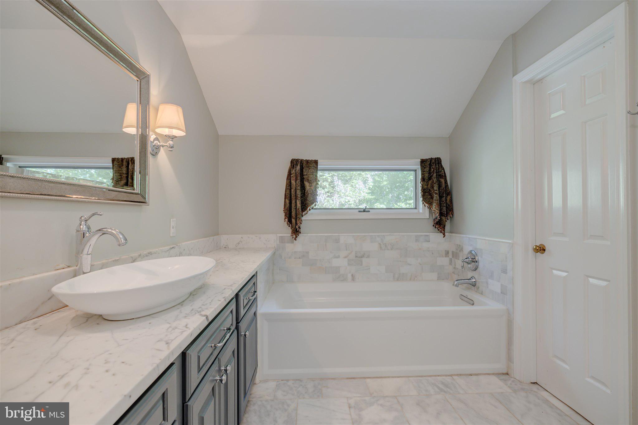 RIVER FALLS - Residential