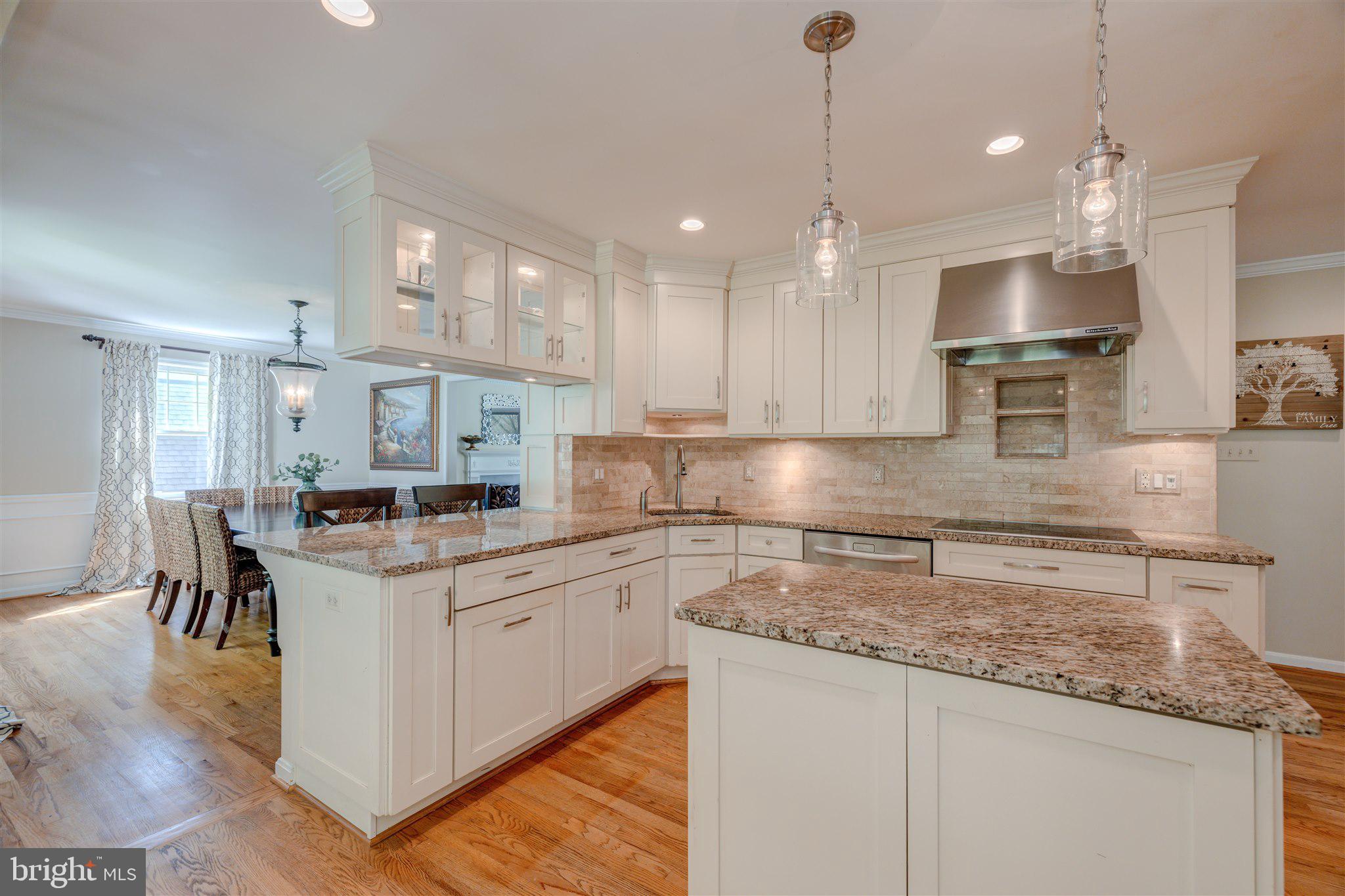 RIVER FALLS - Residential