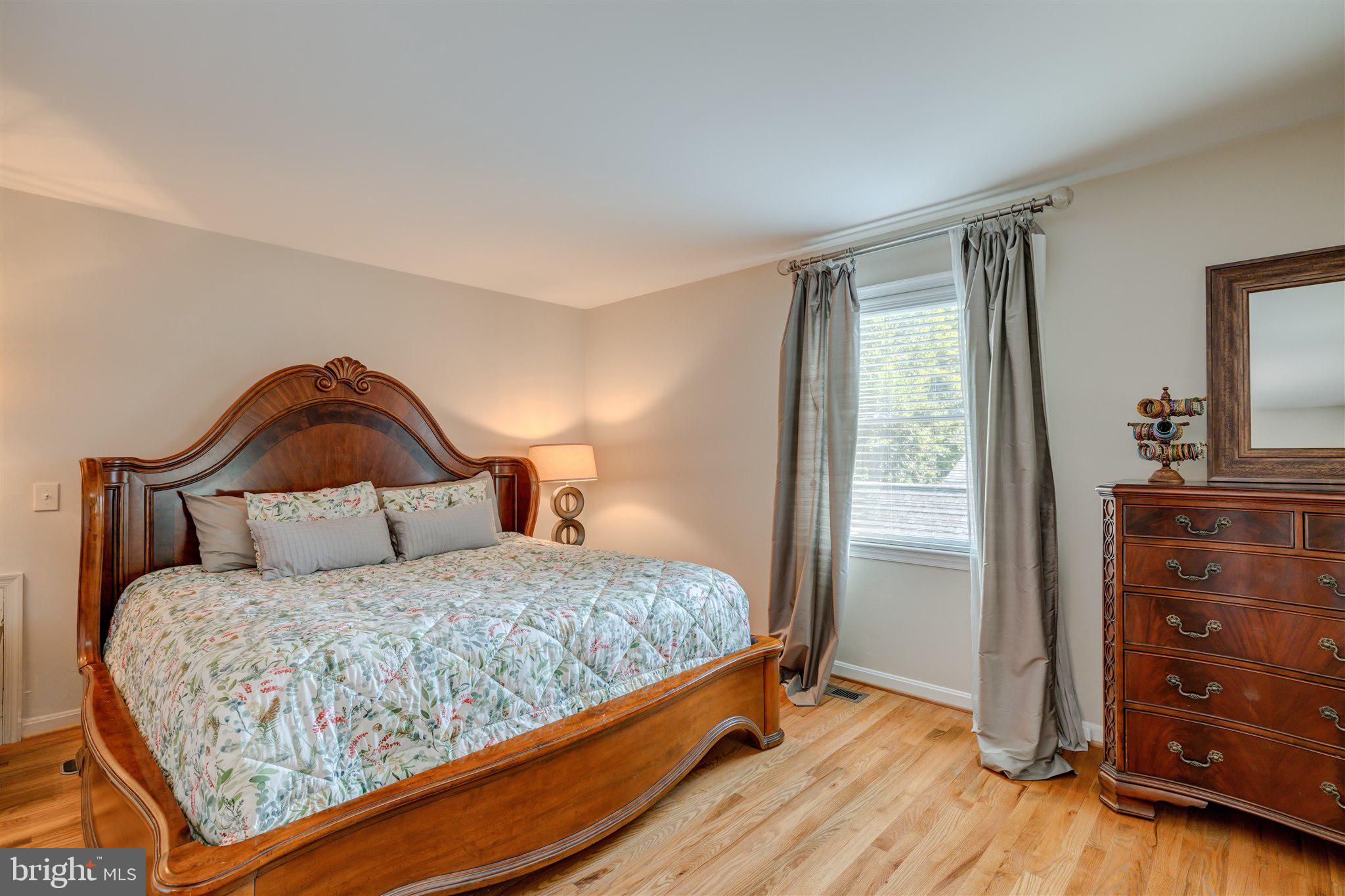 RIVER FALLS - Residential