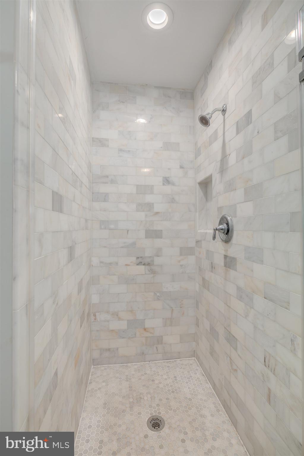 RIVER FALLS - Residential