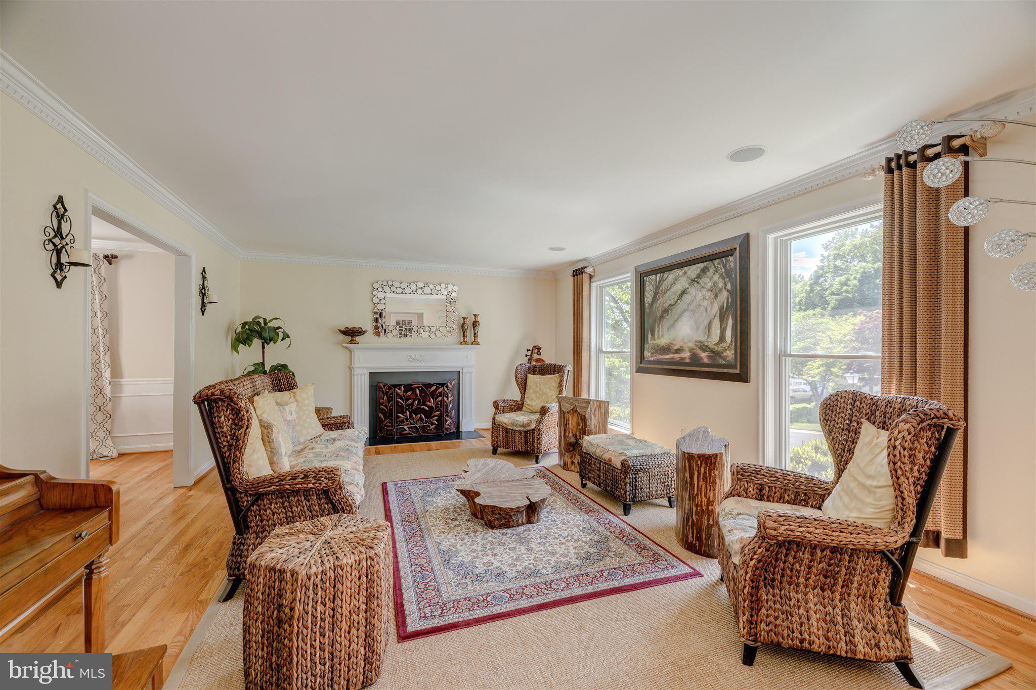 RIVER FALLS - Residential