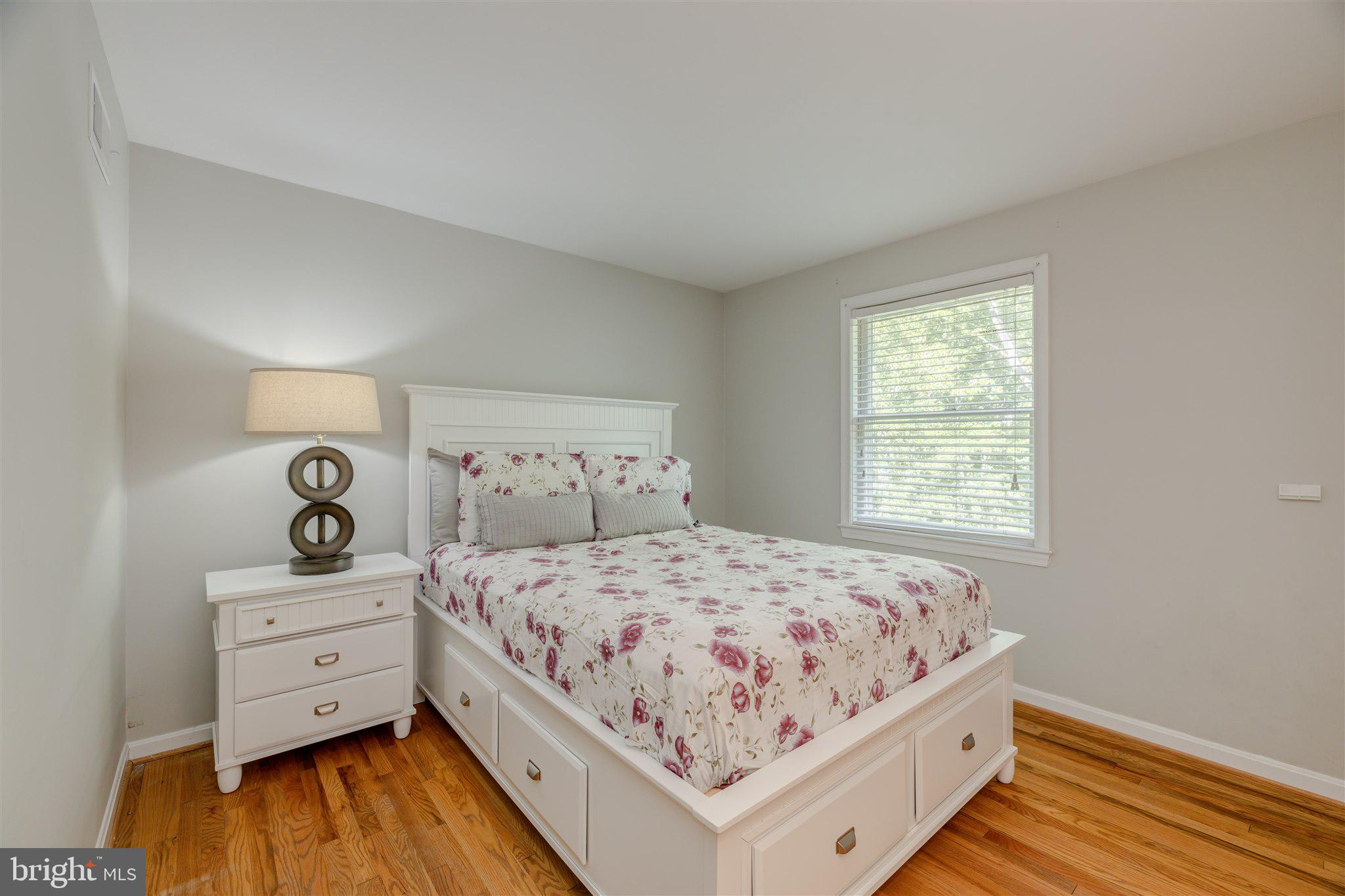 RIVER FALLS - Residential