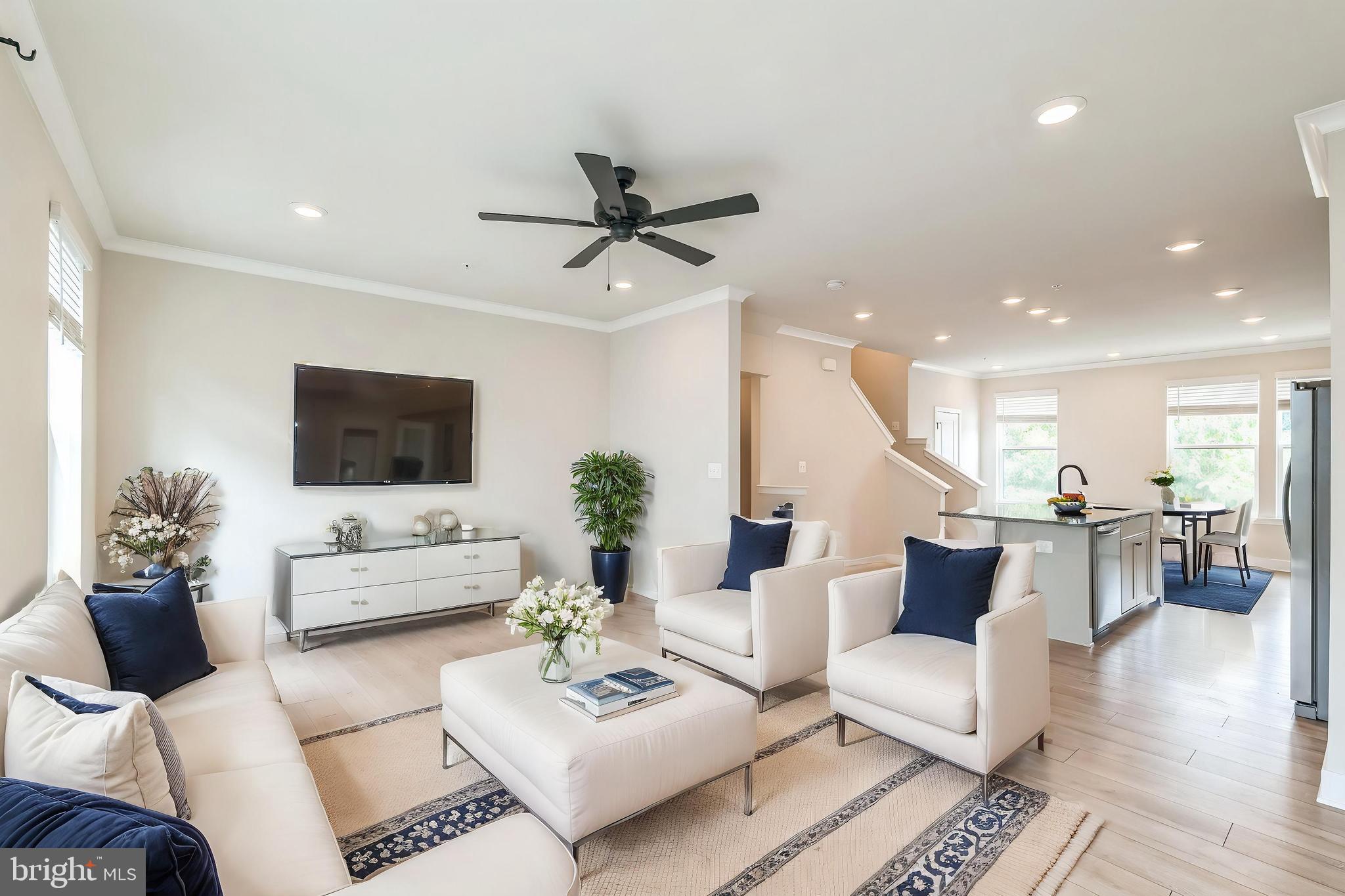 MEDFIELD - Residential