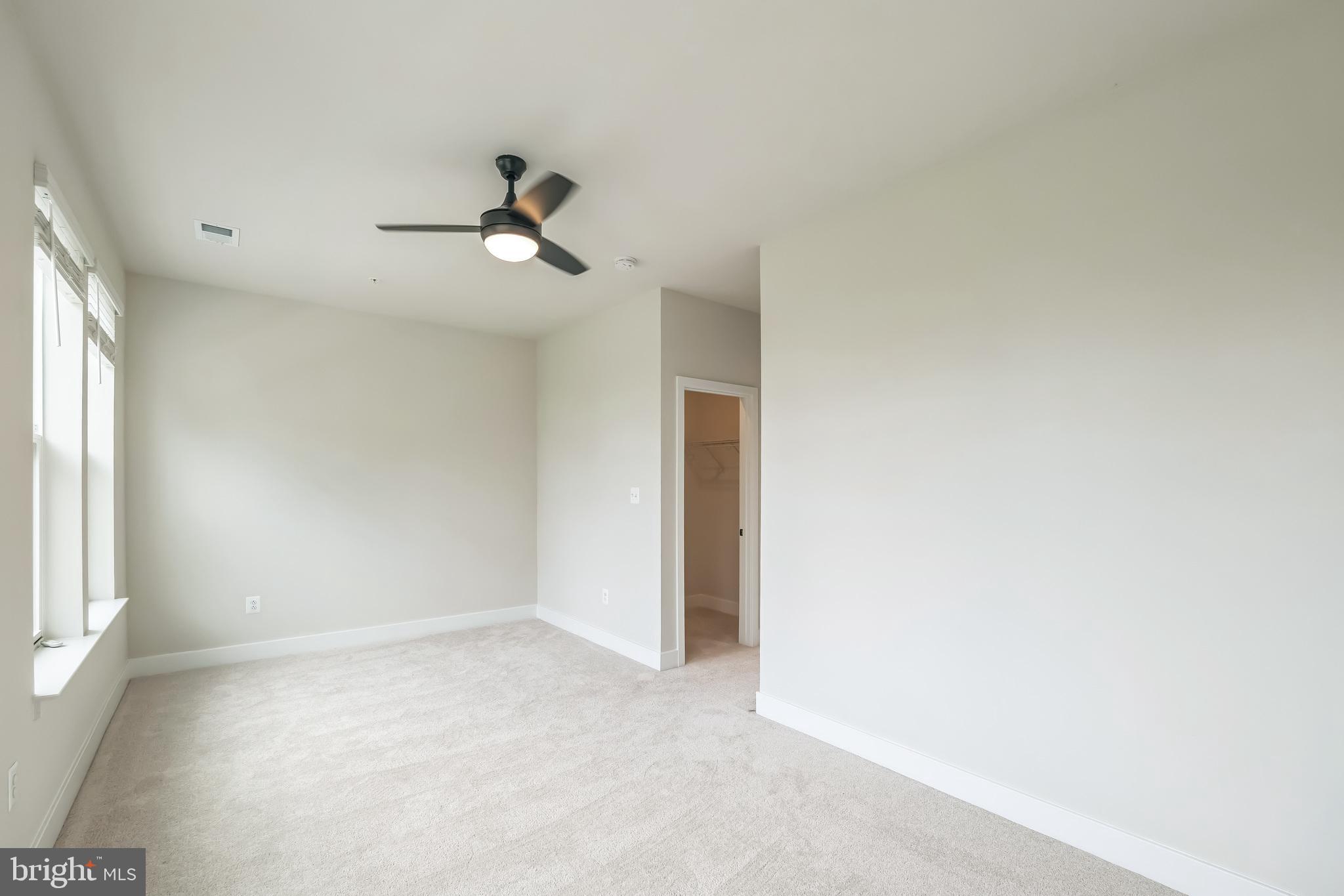 MEDFIELD - Residential