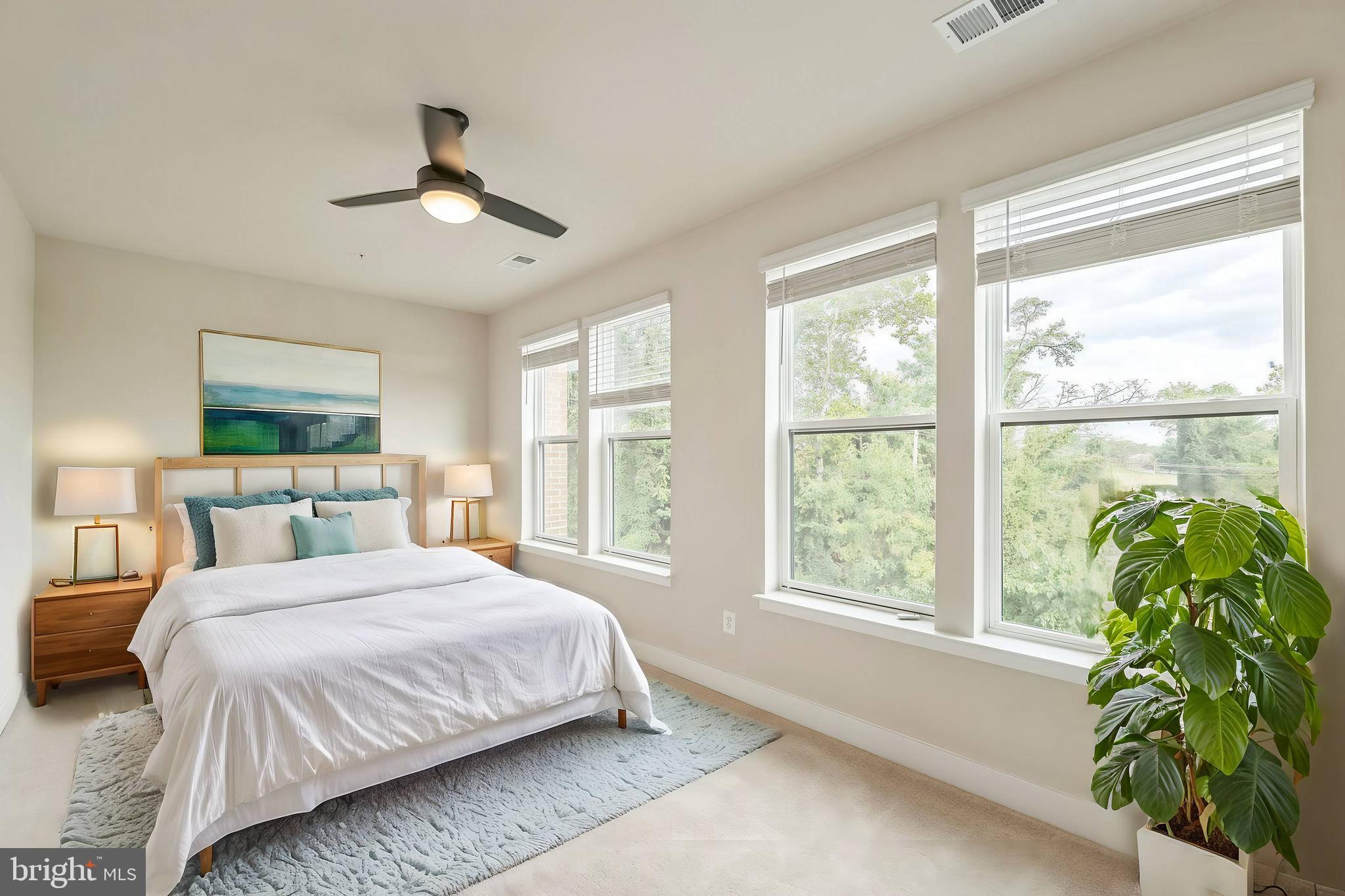 MEDFIELD - Residential