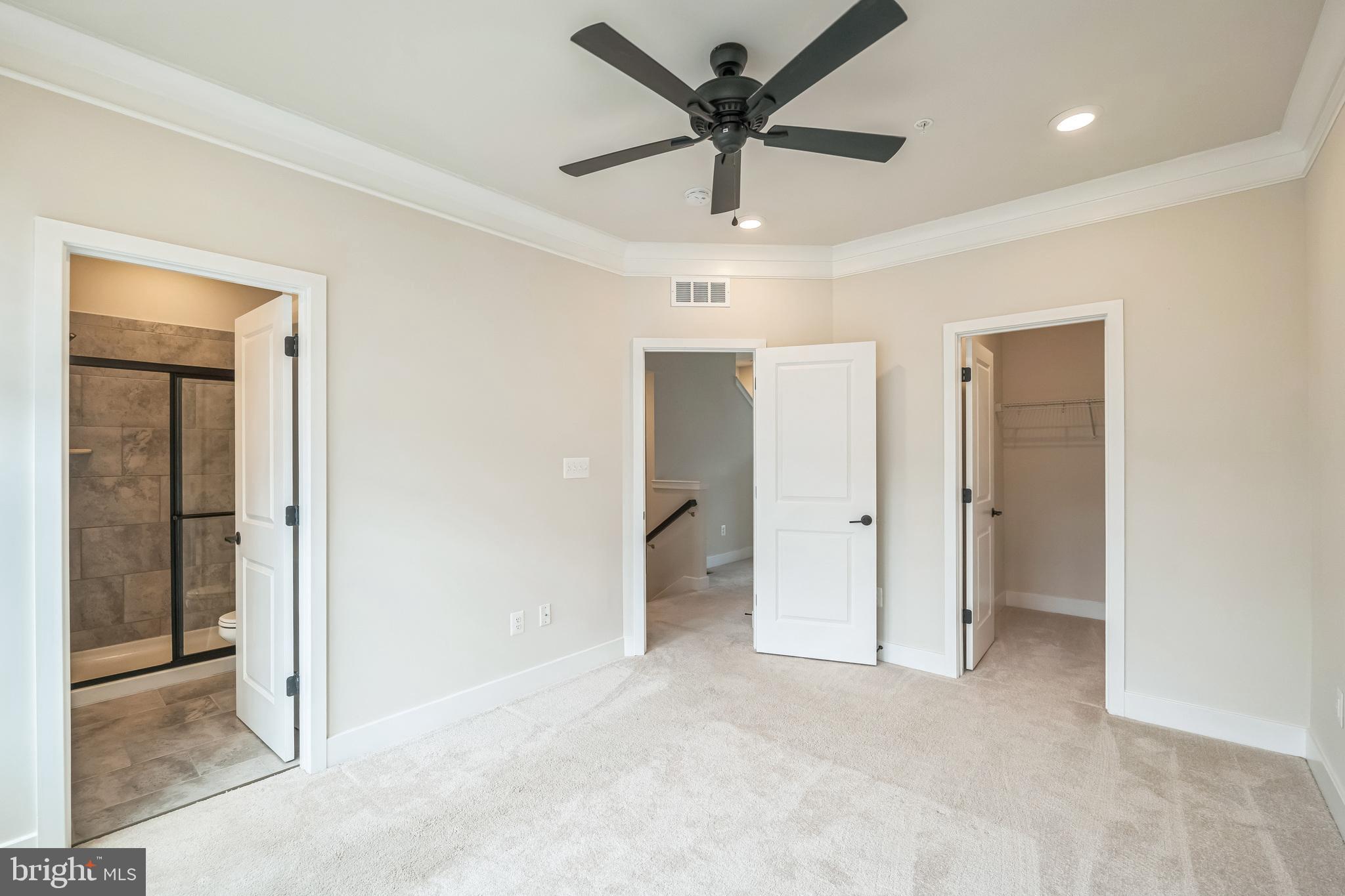 MEDFIELD - Residential