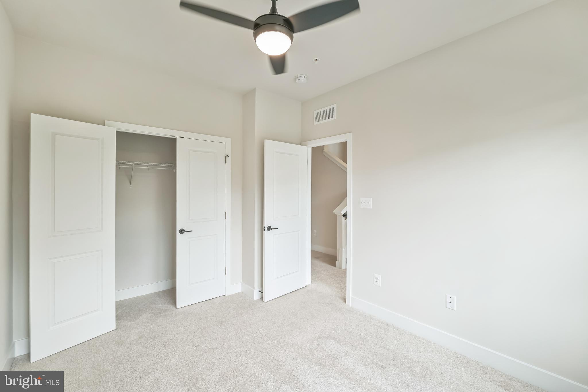 MEDFIELD - Residential