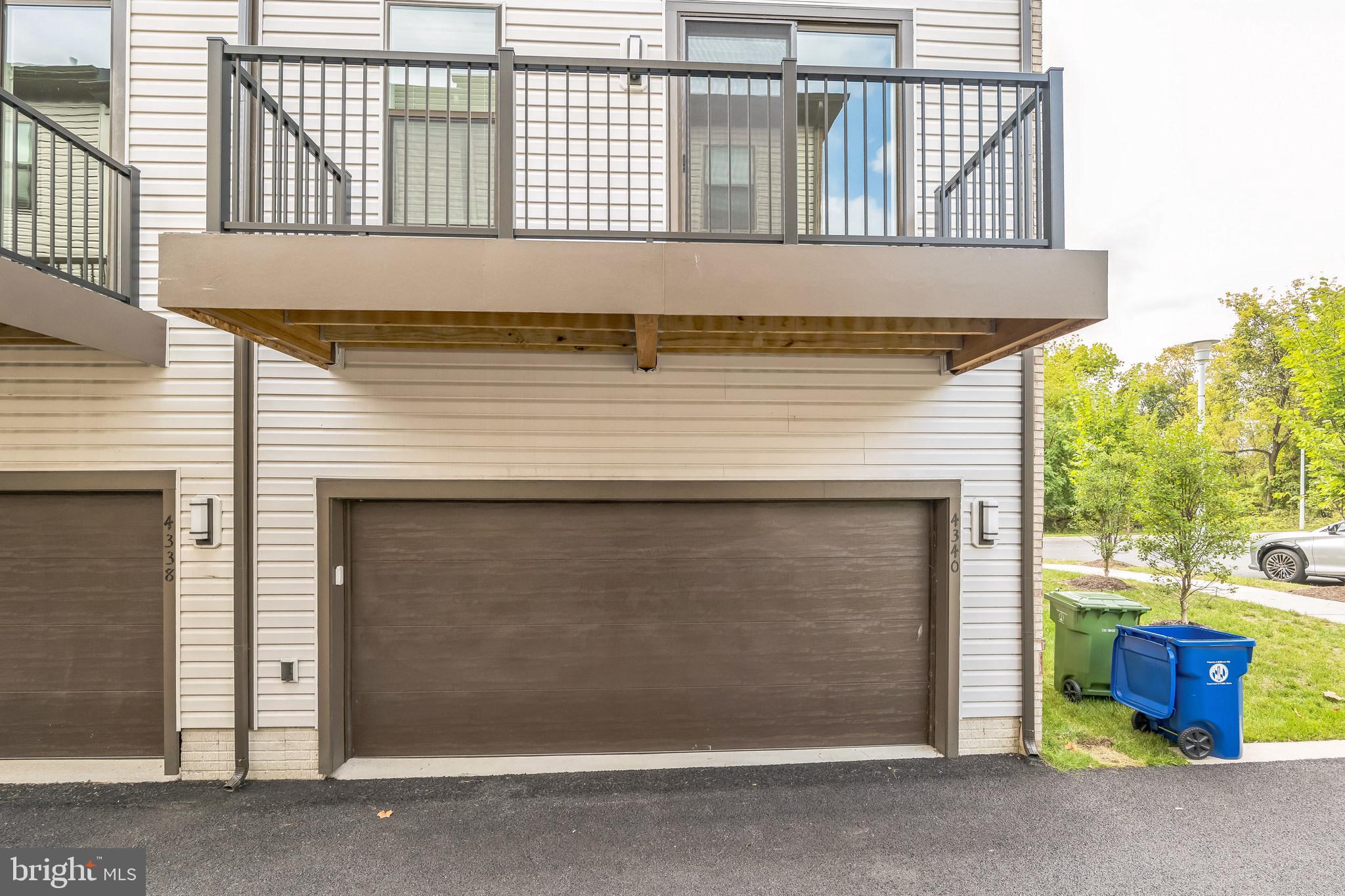 MEDFIELD - Residential