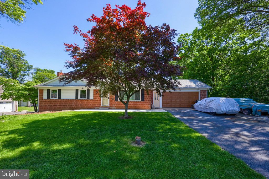 Photo of 339 Shetland Drive, LANCASTER, PA 17601 (MLS # PALA2070914)