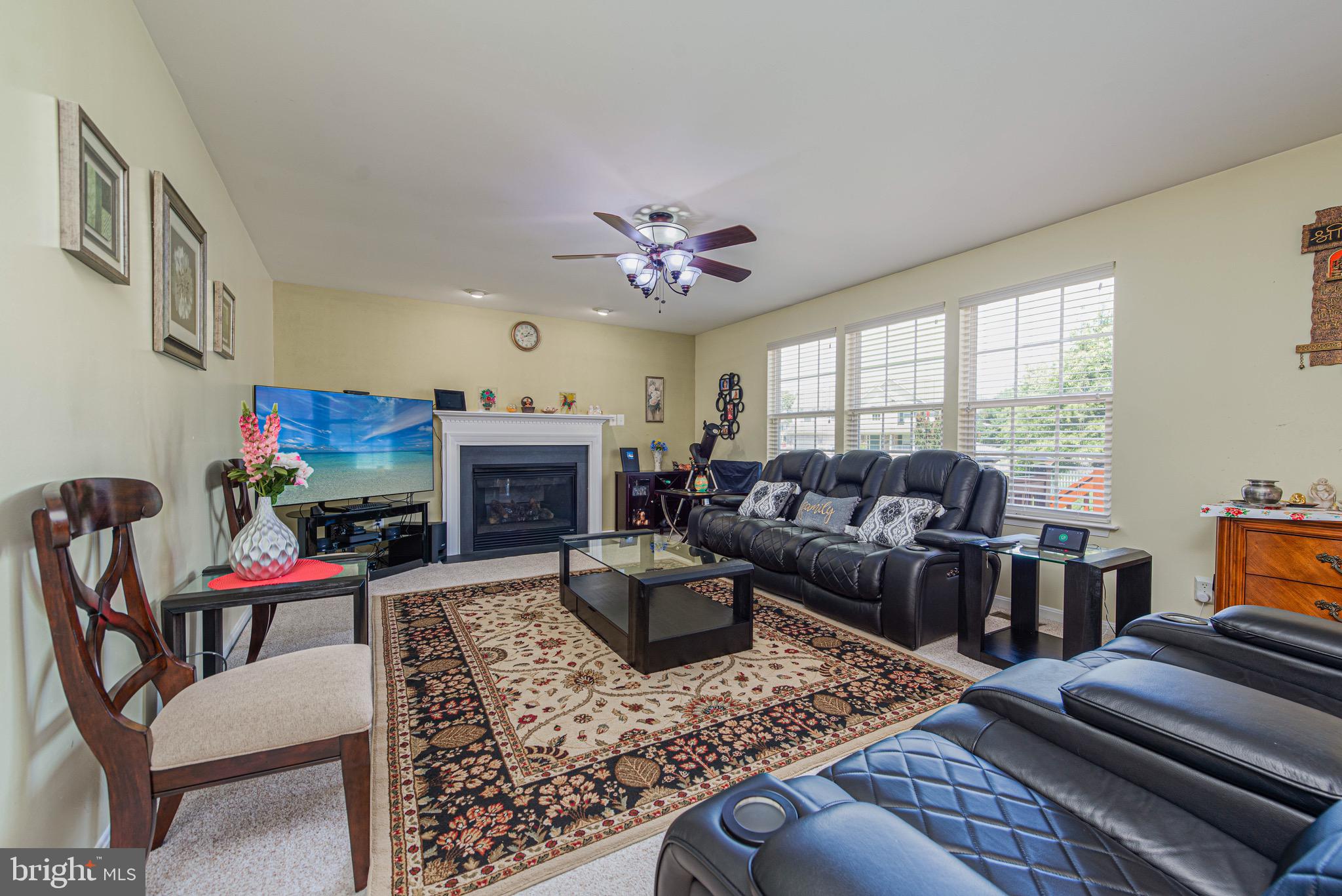 HARBOR POINTE - Residential