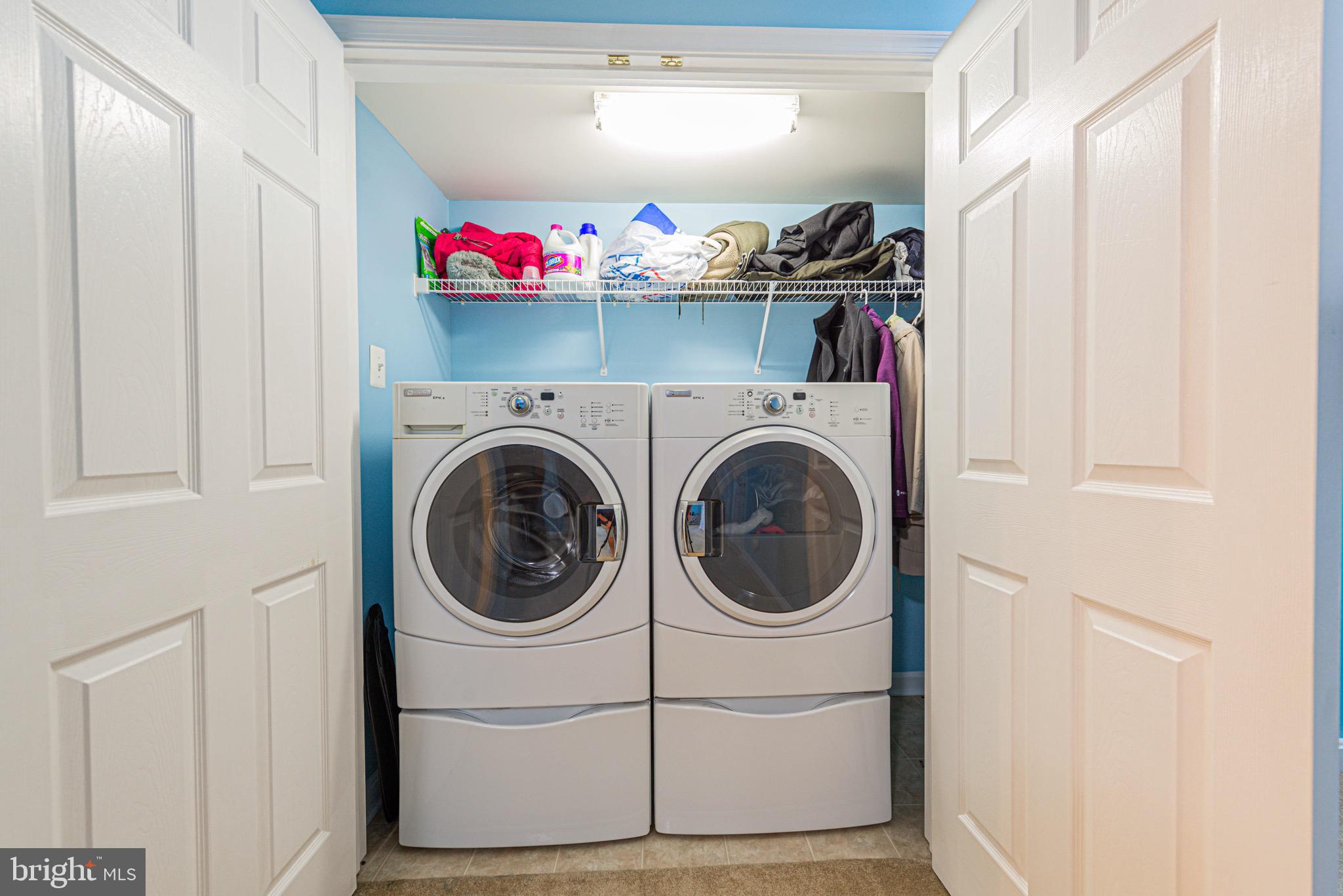 HARBOR POINTE - Residential