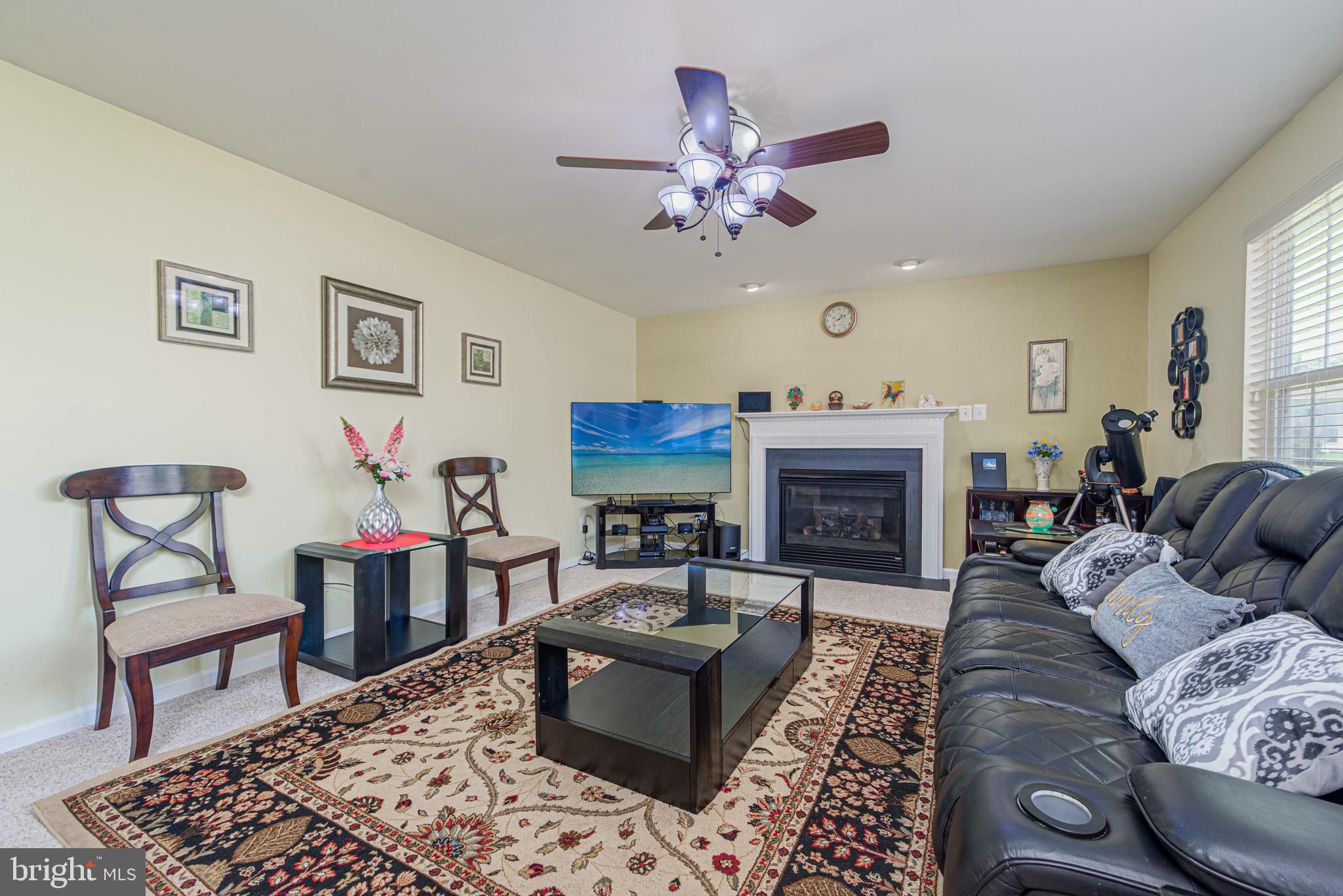 HARBOR POINTE - Residential