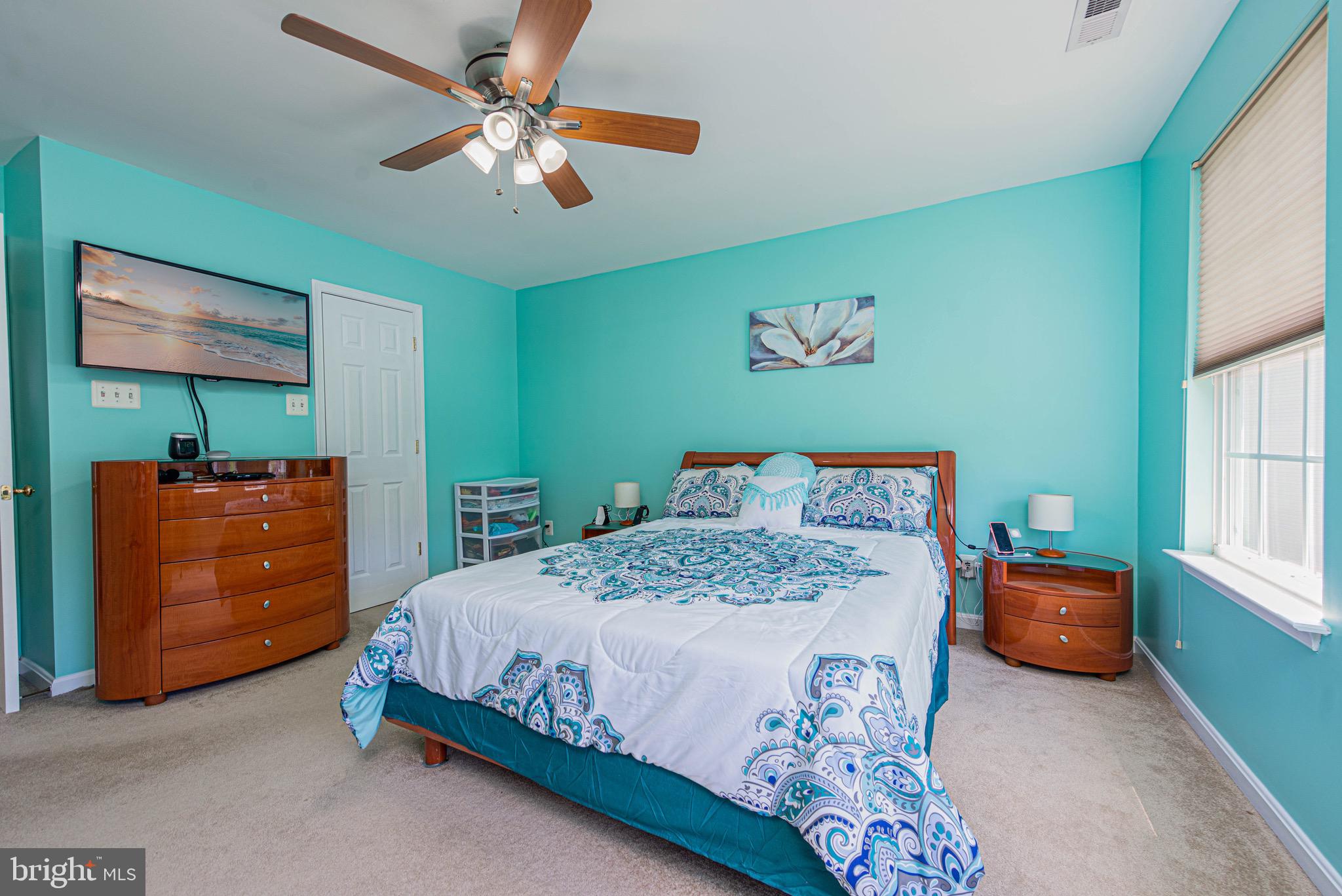 HARBOR POINTE - Residential