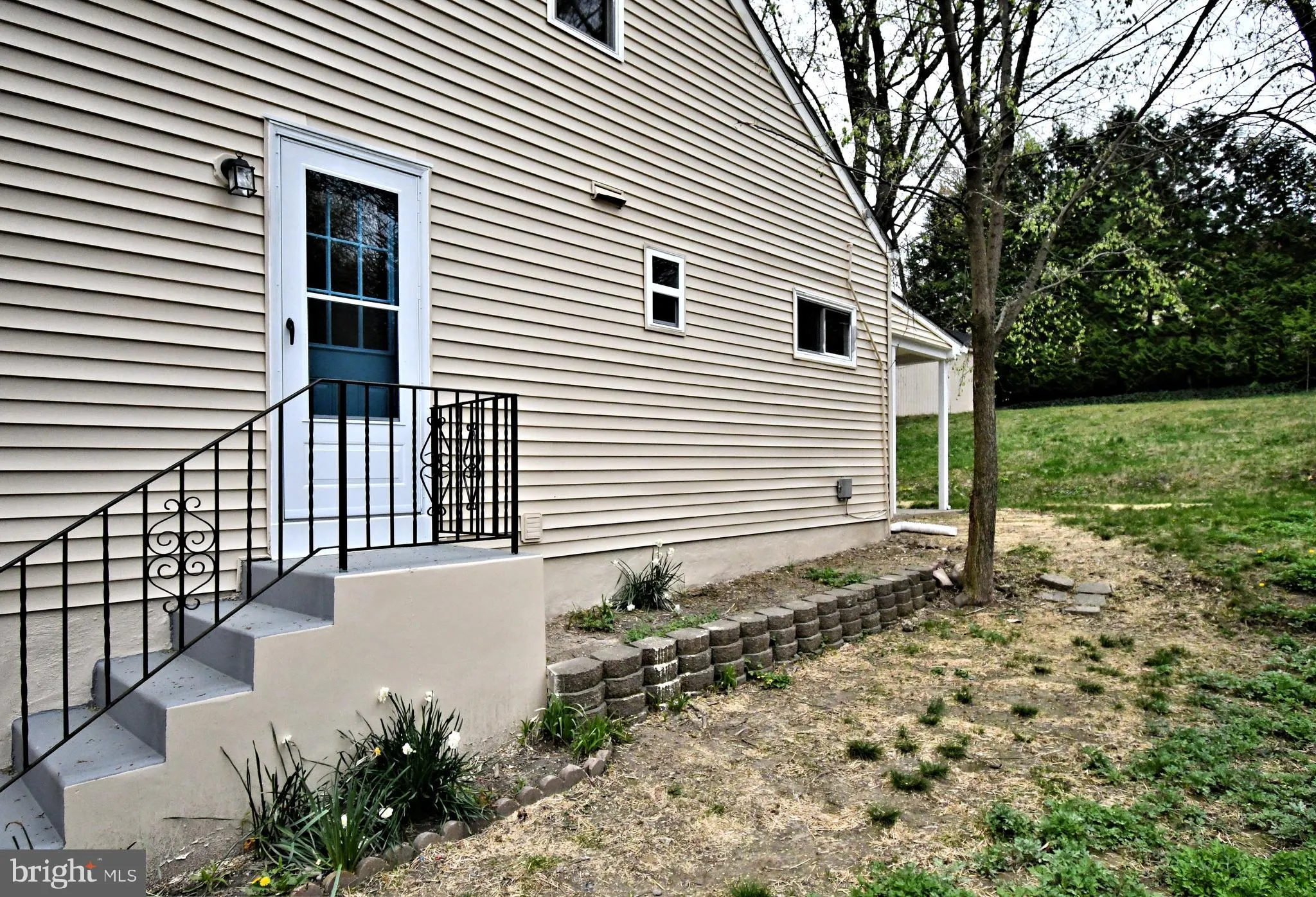 Abington, Pennsylvania 19001, United States, 4 Bedrooms Bedrooms, ,2 BathroomsBathrooms,Residential,Pending,113636