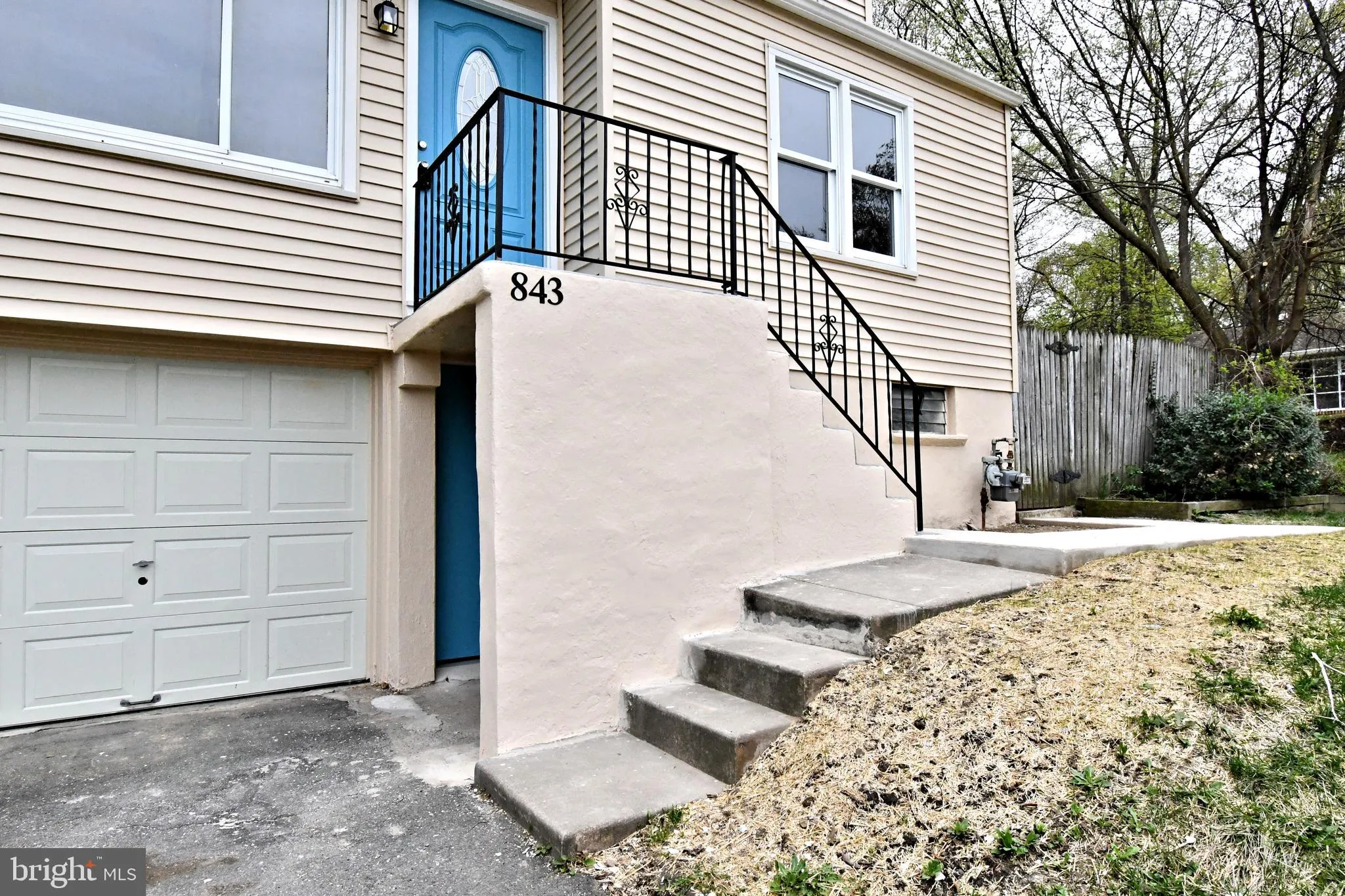 Abington, Pennsylvania 19001, United States, 4 Bedrooms Bedrooms, ,2 BathroomsBathrooms,Residential,Pending,113636