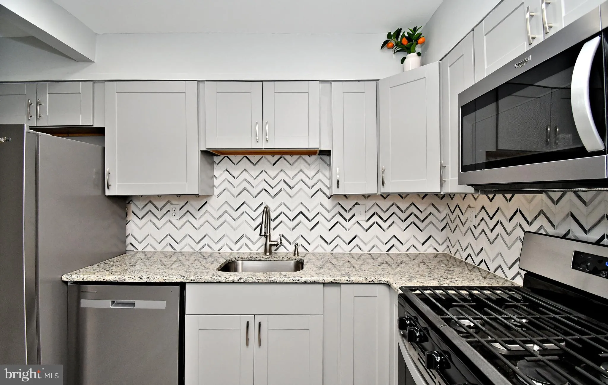 Abington, Pennsylvania 19001, United States, 4 Bedrooms Bedrooms, ,2 BathroomsBathrooms,Residential,Pending,113636