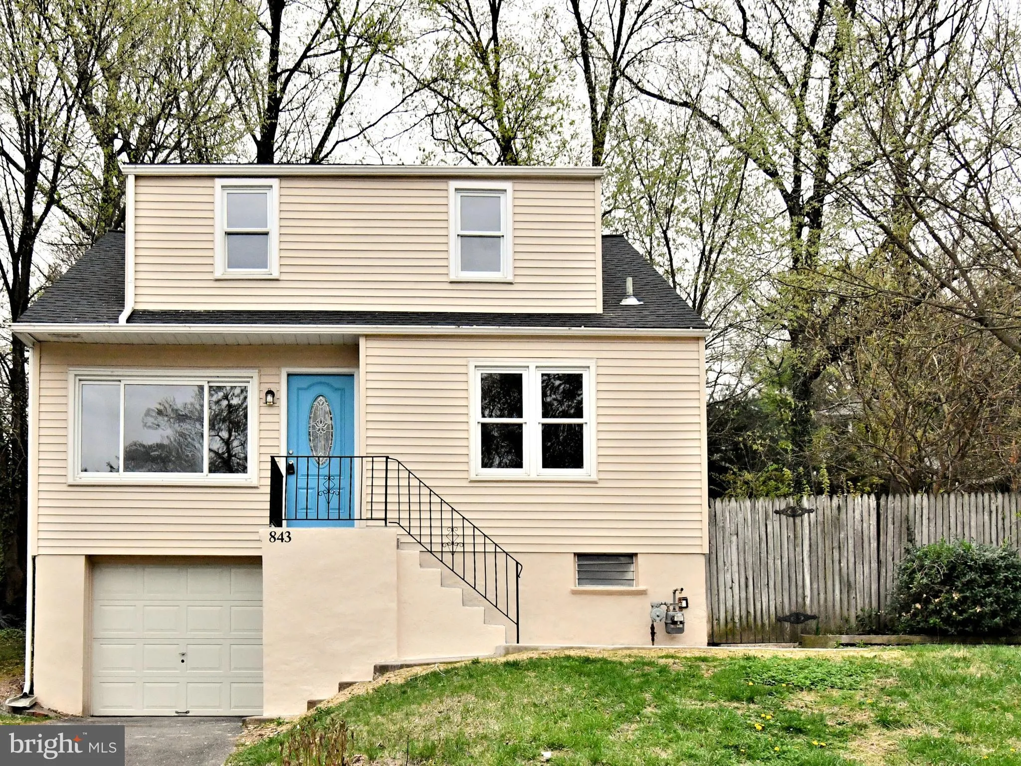 Abington, Pennsylvania 19001, United States, 4 Bedrooms Bedrooms, ,2 BathroomsBathrooms,Residential,Pending,113636