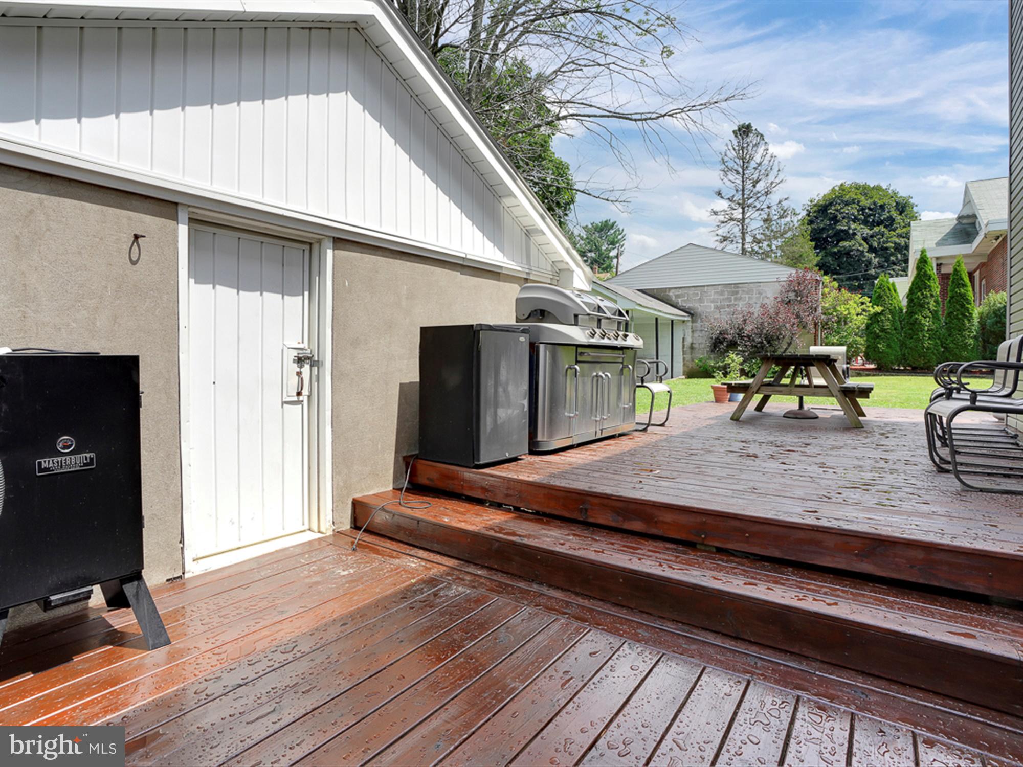 POTTSVILLE - Residential