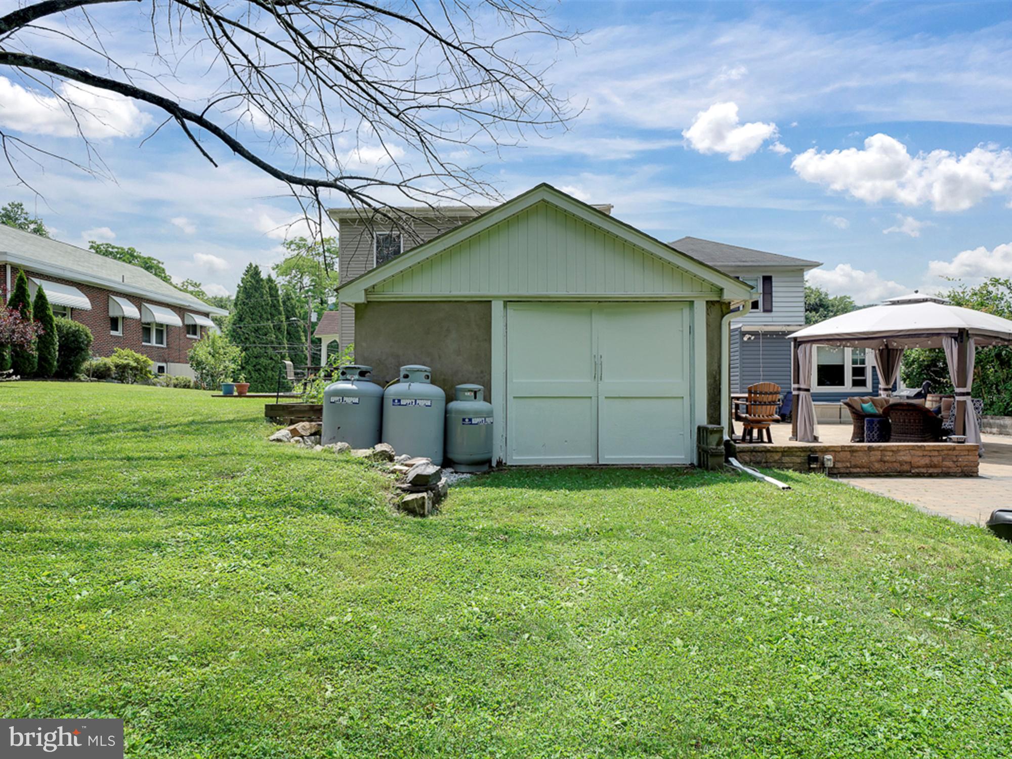 POTTSVILLE - Residential