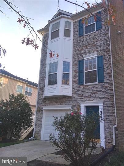 3313 CASTLE RIDGE CIRCLE