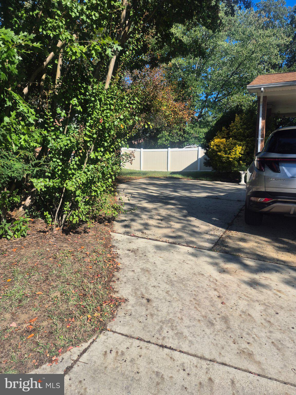 10504 MULLIKIN DRIVE