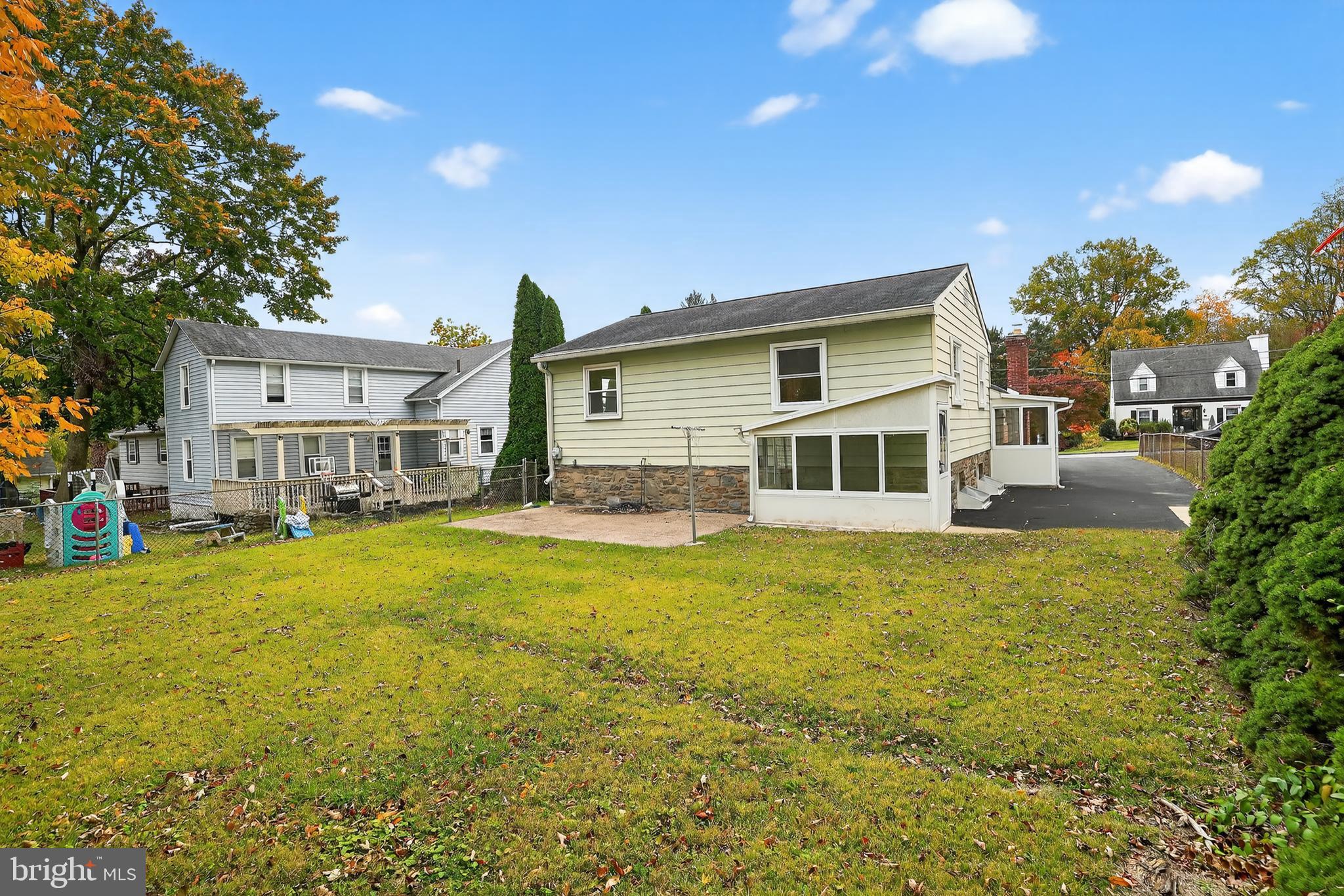 635 GRAND AVENUE