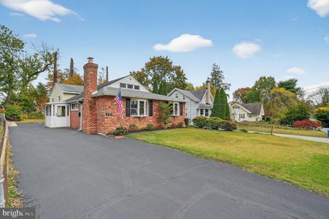 Homes For Sale - 635 Grand Avenue<br/> HAVERTOWN, PA 19083