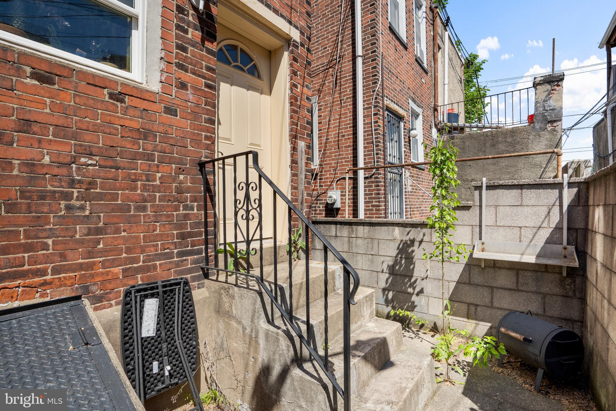WEST PASSYUNK - Residential