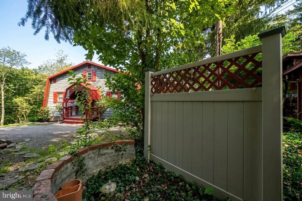 619 HOTEL ROAD