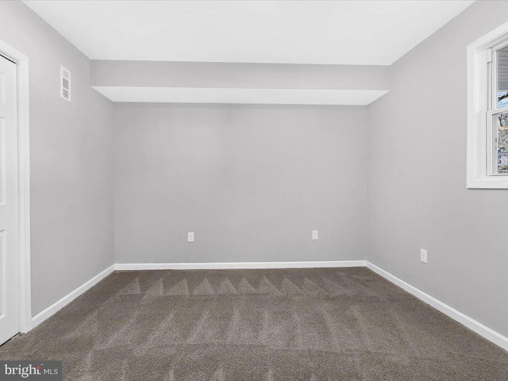 CEDARHURST ON THE BAY - Residential