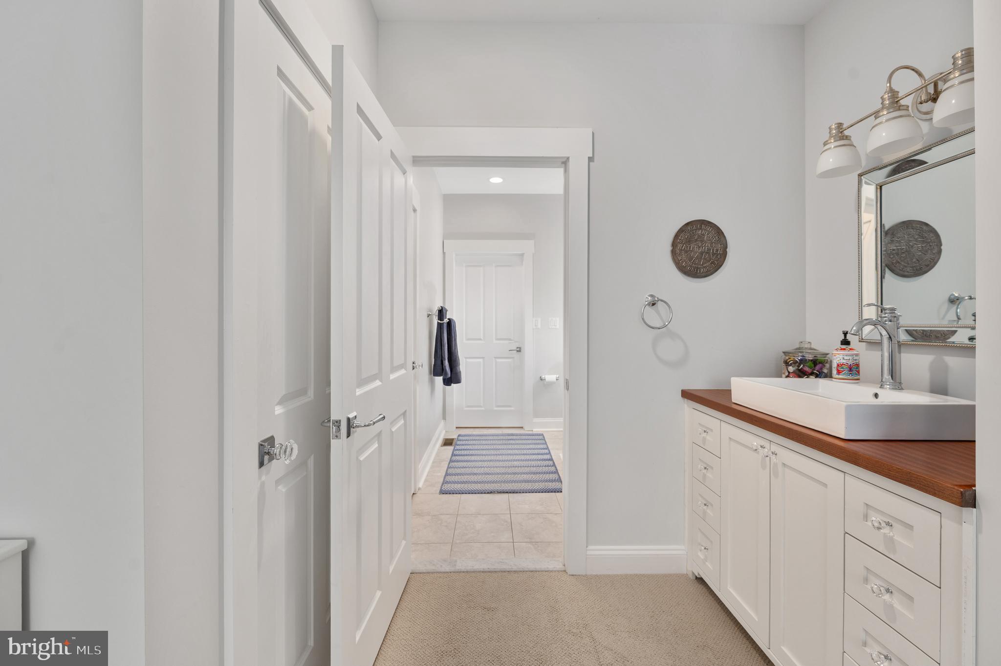 MEADOWLAND - Residential