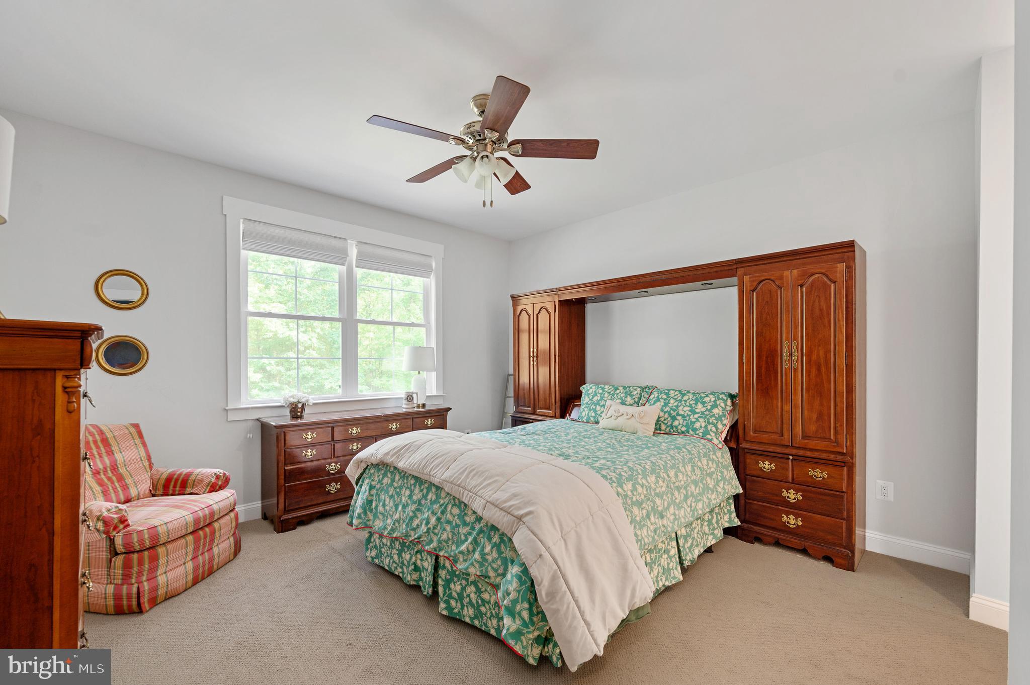 MEADOWLAND - Residential