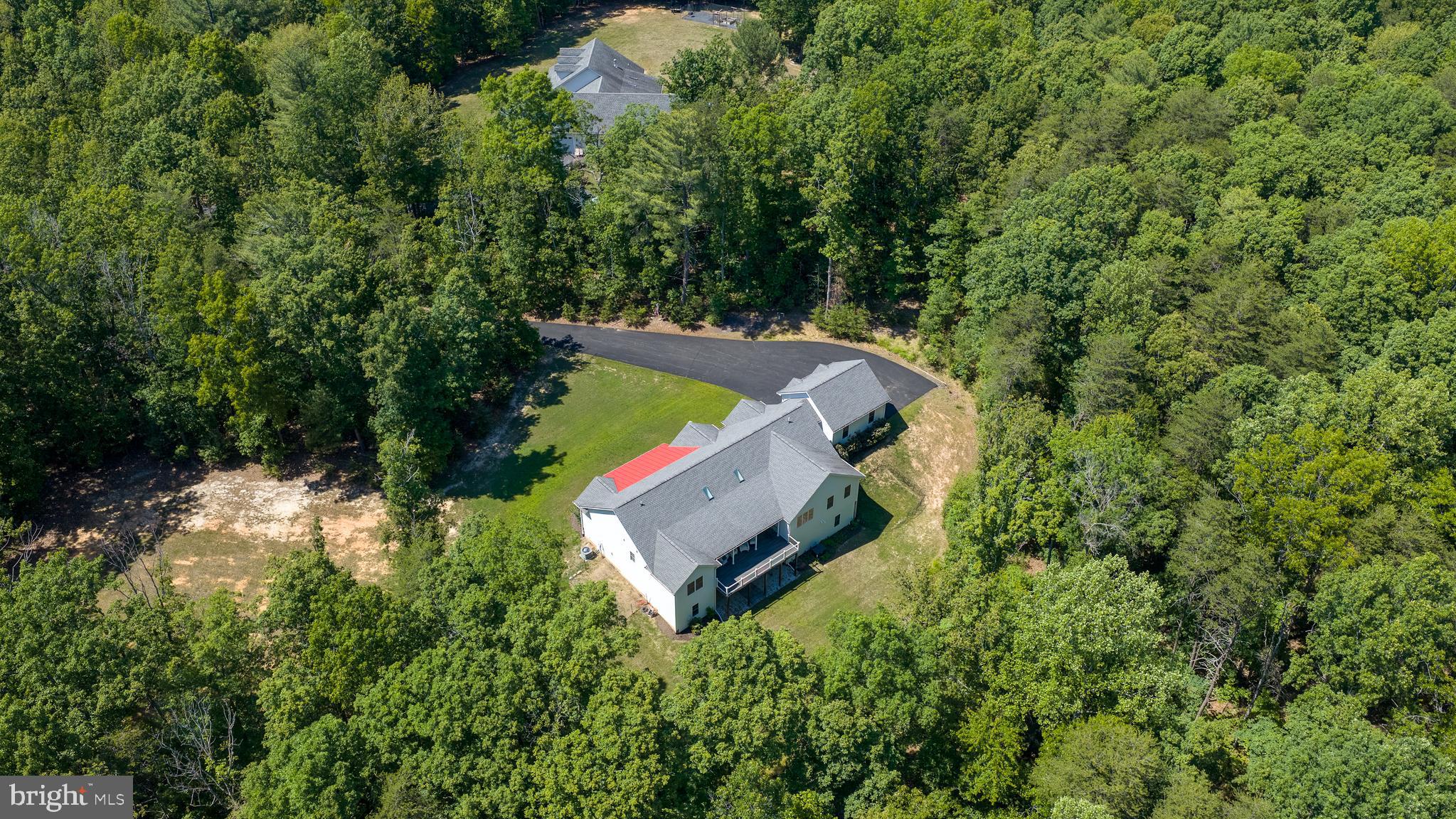 MEADOWLAND - Residential