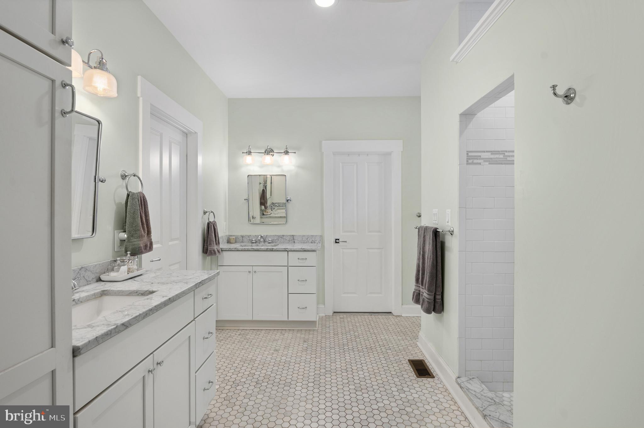 MEADOWLAND - Residential