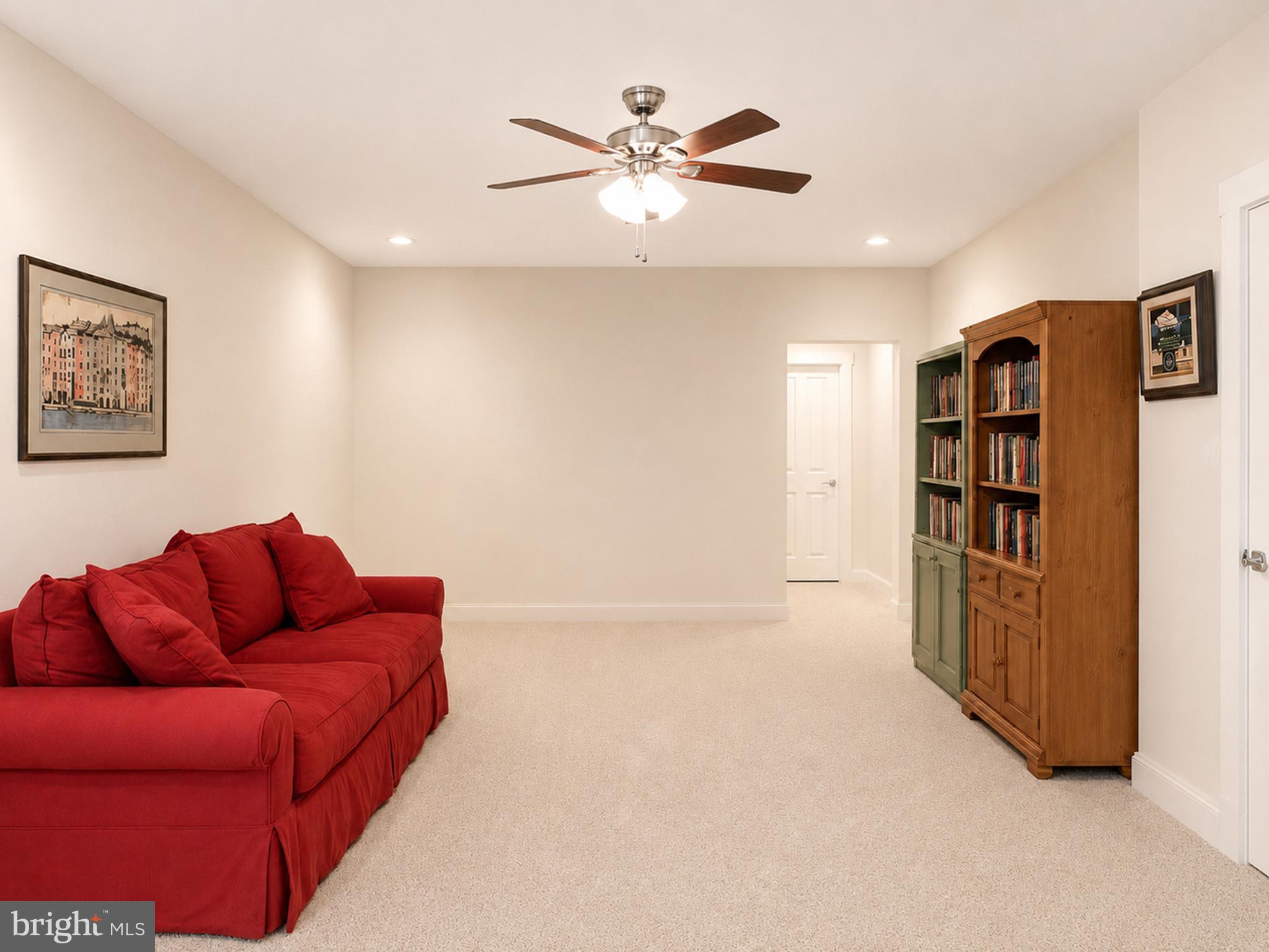 MEADOWLAND - Residential