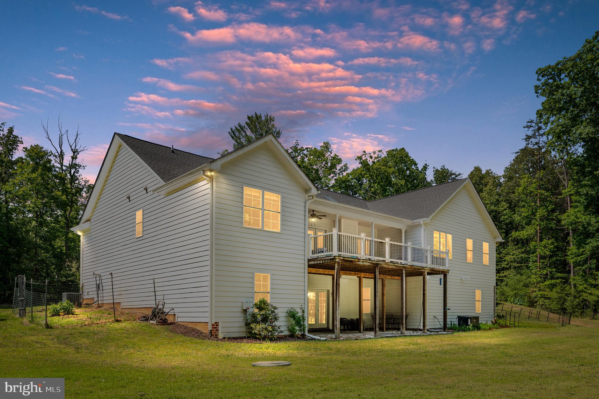 MEADOWLAND - Residential