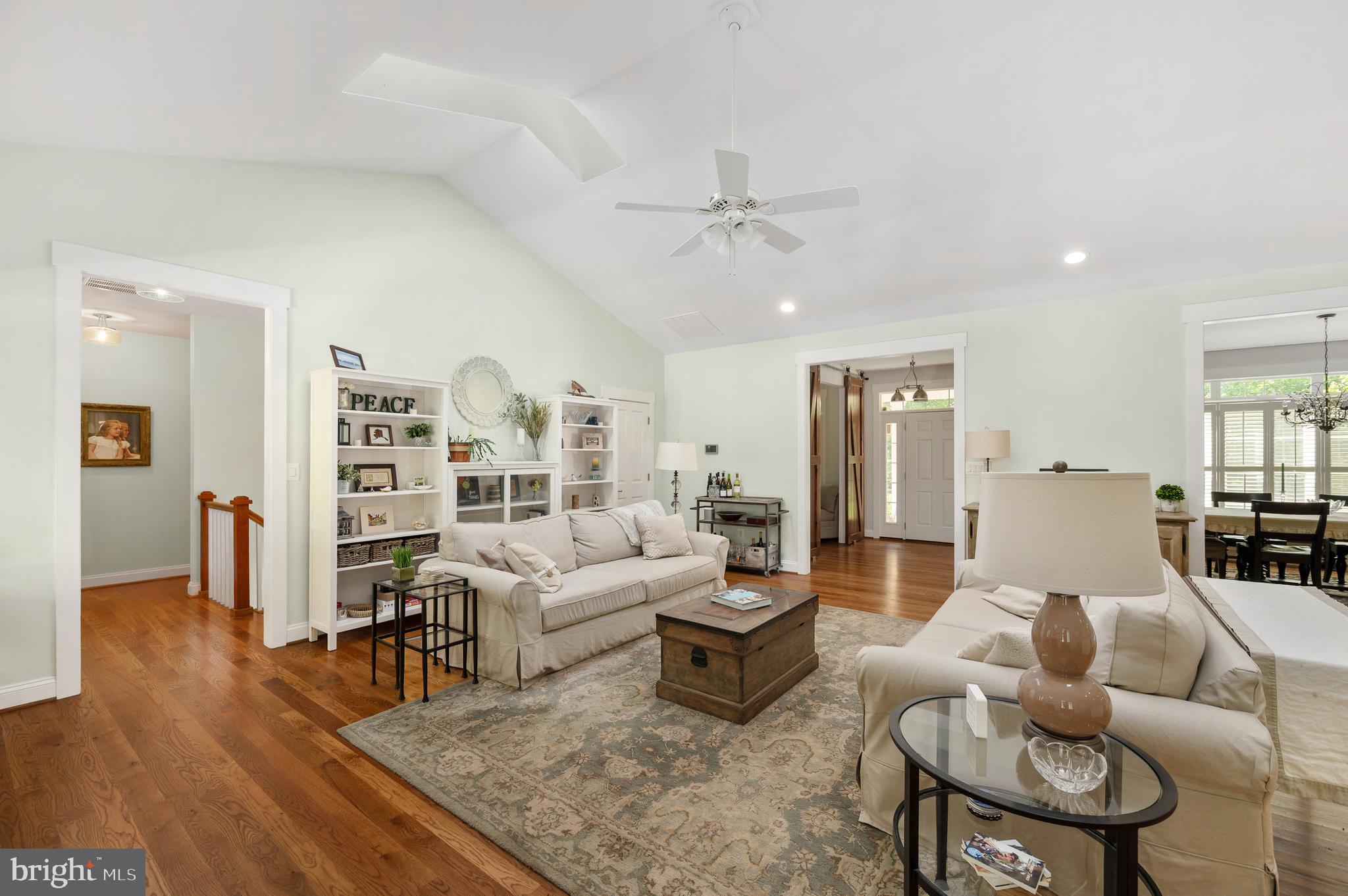 MEADOWLAND - Residential
