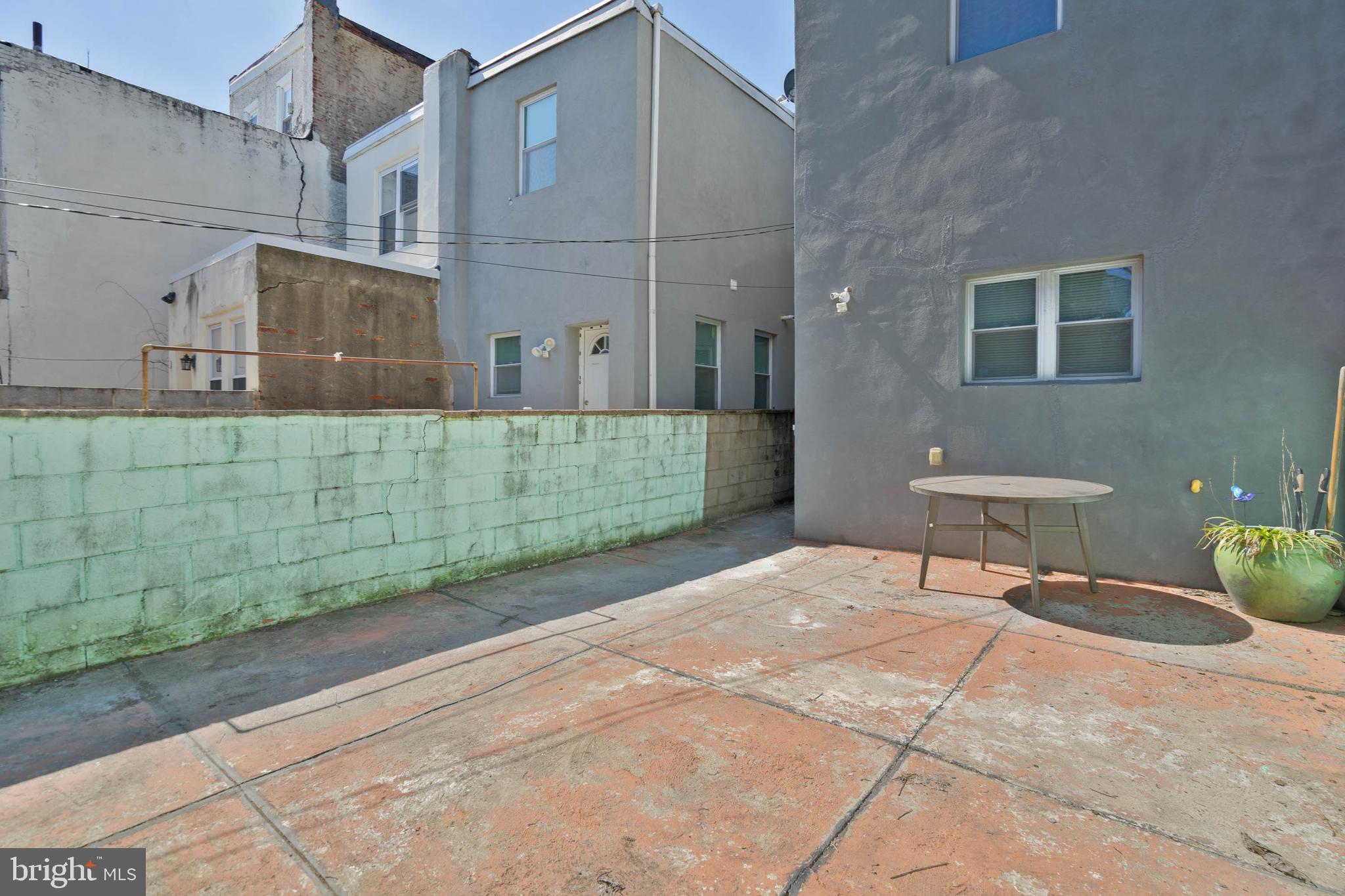 POINT BREEZE - Residential Lease