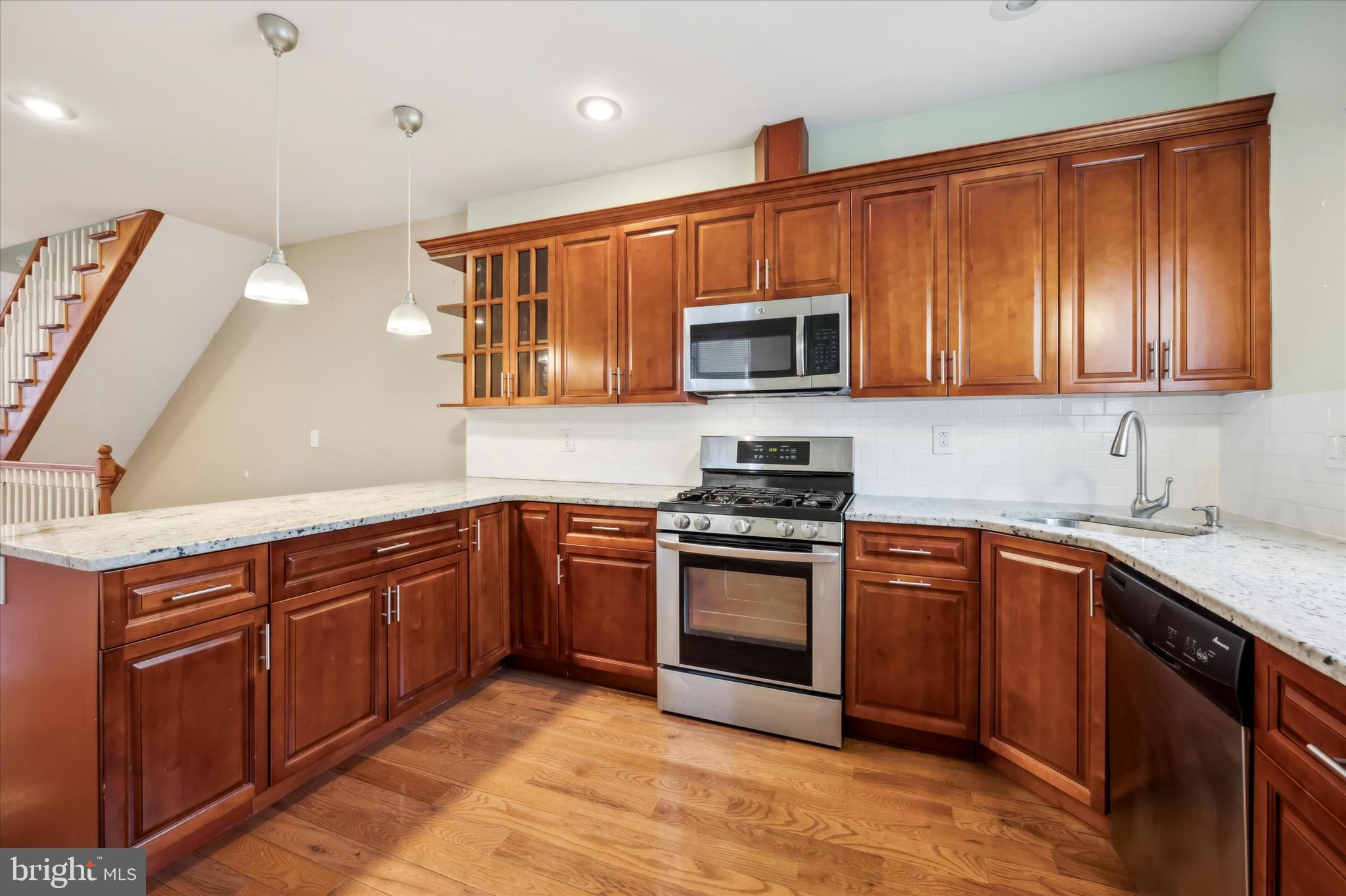 POINT BREEZE - Residential Lease