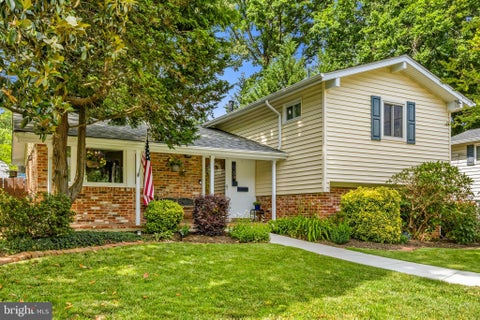 Homes For Sale - 10208 Forest Avenue<br/> FAIRFAX, VA 22030