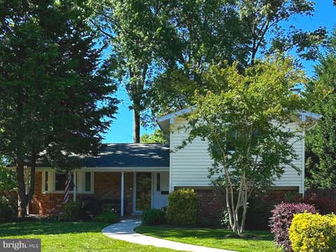 Photo of 10208 Forest Avenue, FAIRFAX, VA 22030 (MLS # VAFC2008482)