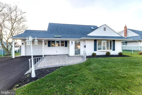 29 Hope Road, Levittown, PA MLS: PABU2110140