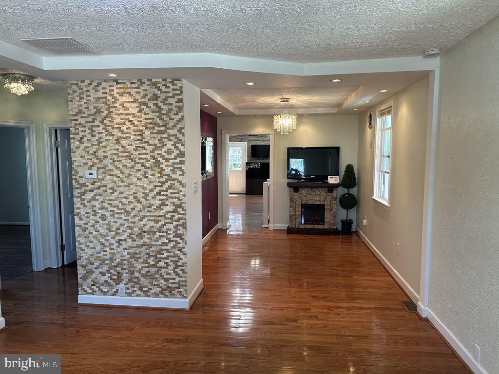 GRAY MANOR - Residential